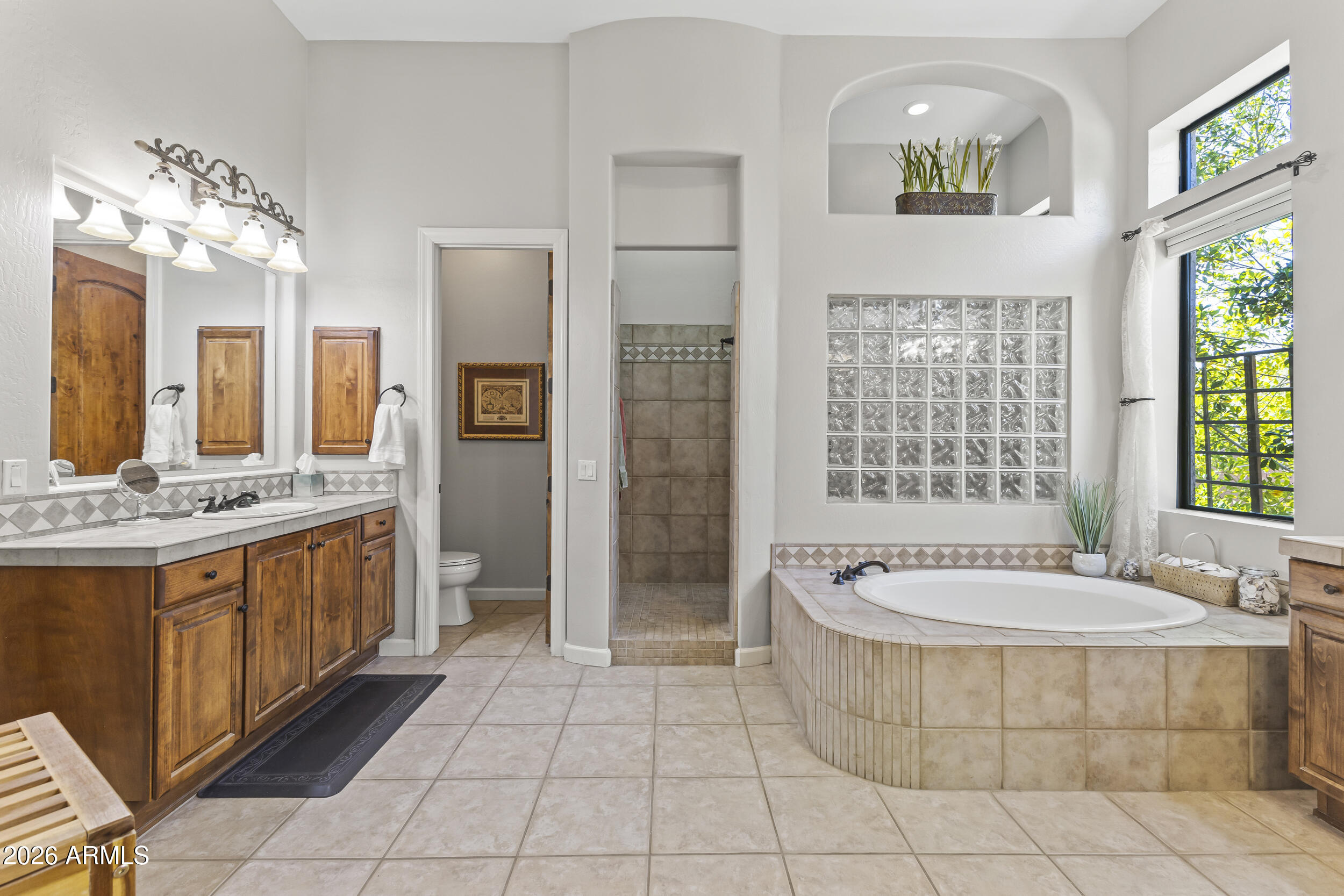 4123 N Silver Ridge Circle