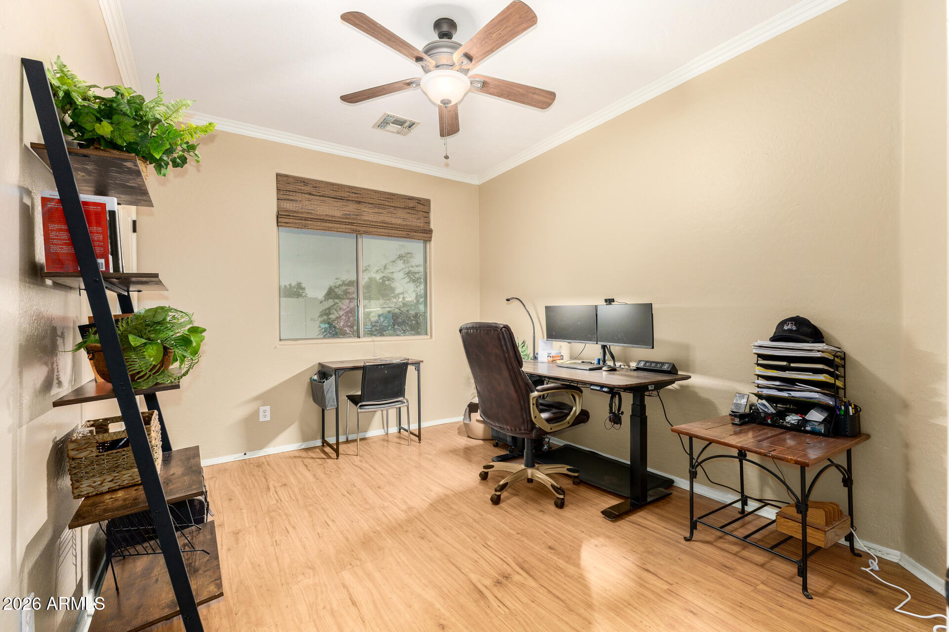 6042 W RUNNING DEER Trail