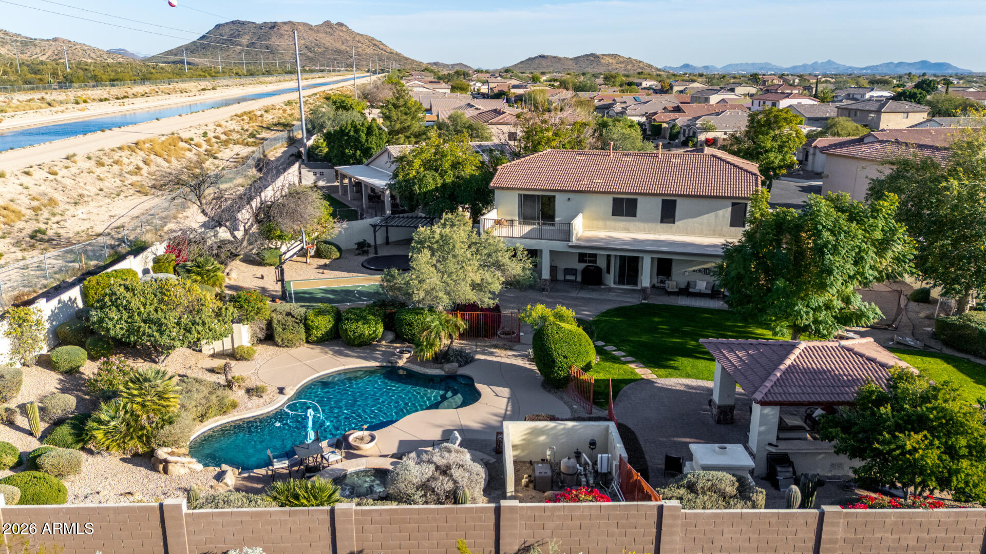 6042 W RUNNING DEER Trail