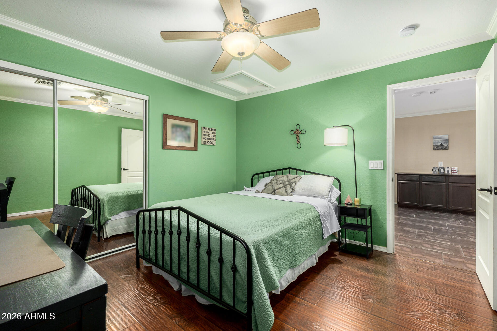 6042 W RUNNING DEER Trail