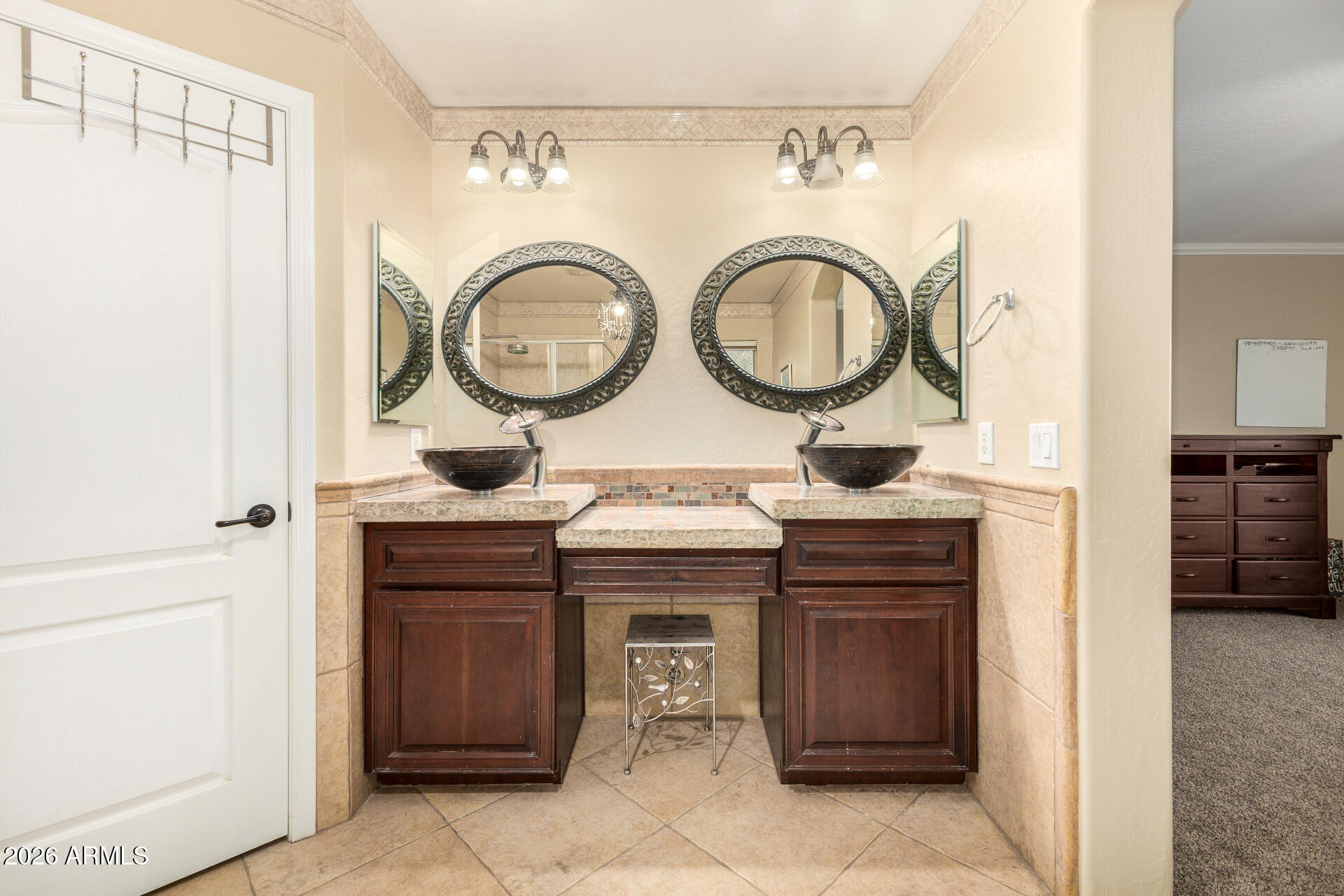 6042 W RUNNING DEER Trail