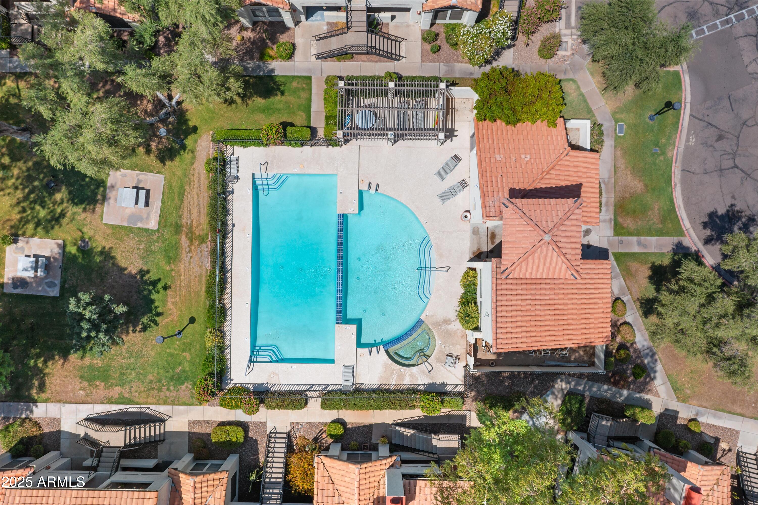 2333 E SOUTHERN Avenue 2067