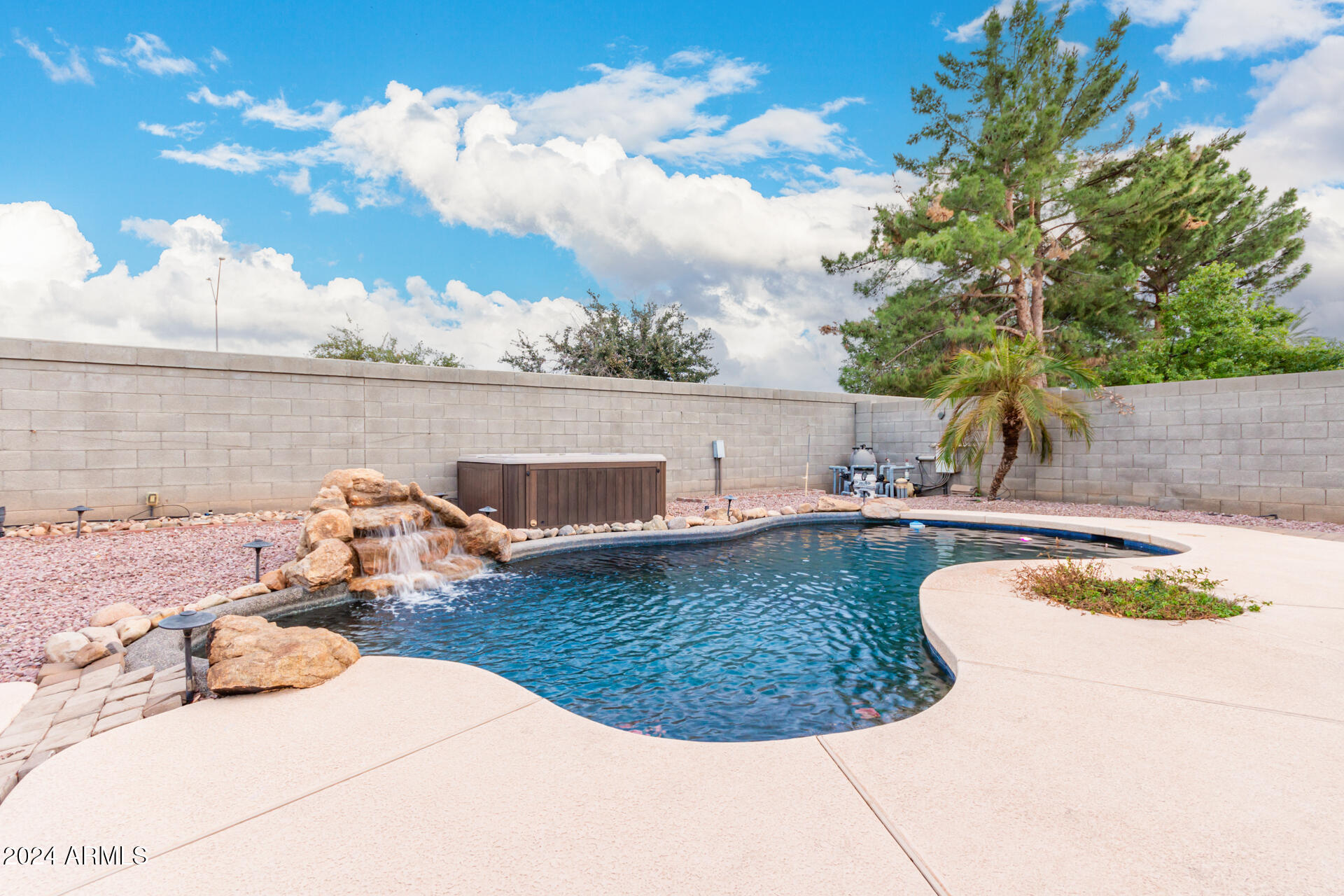 20293 N 83RD Drive