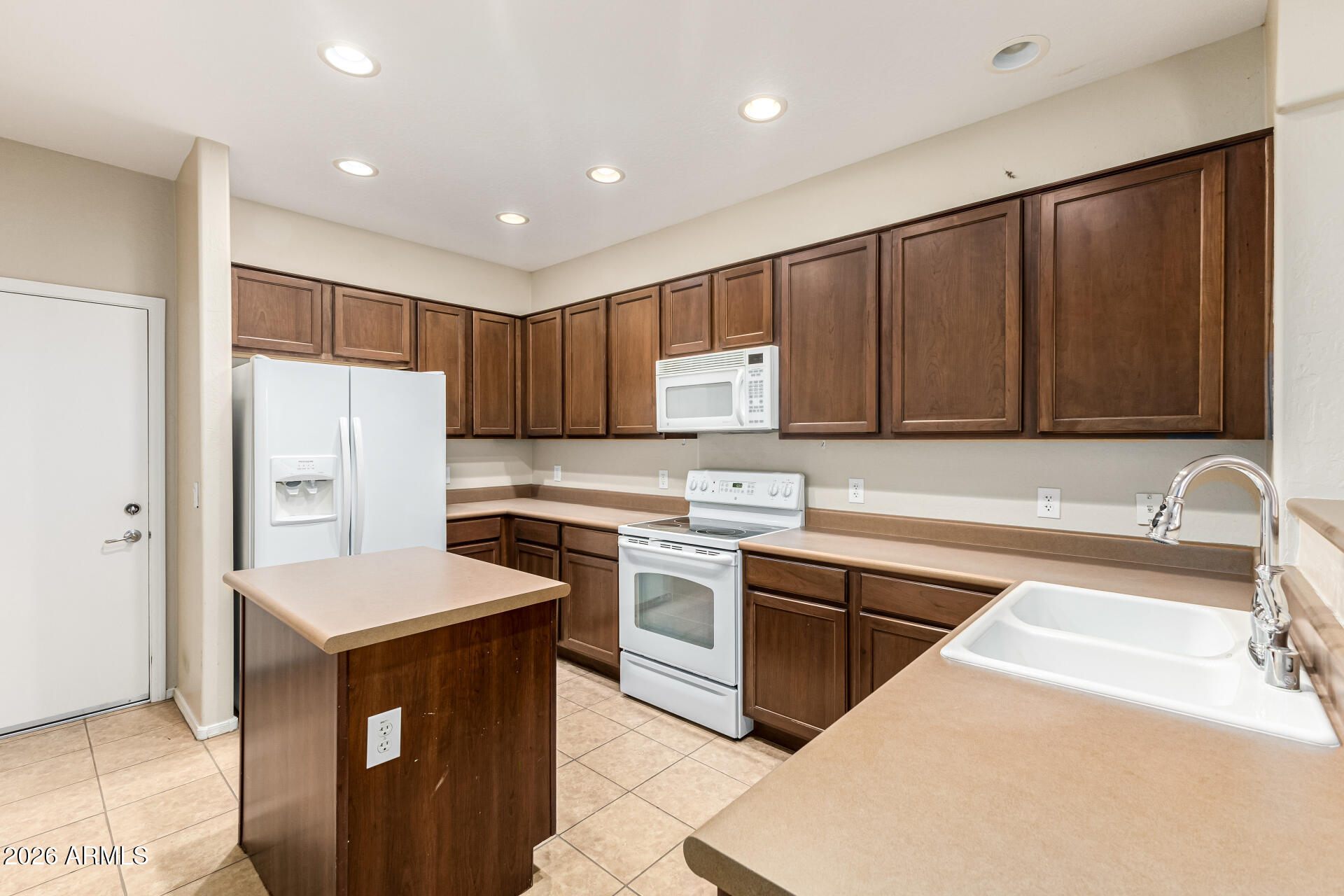 15240 N 142ND Avenue 1091