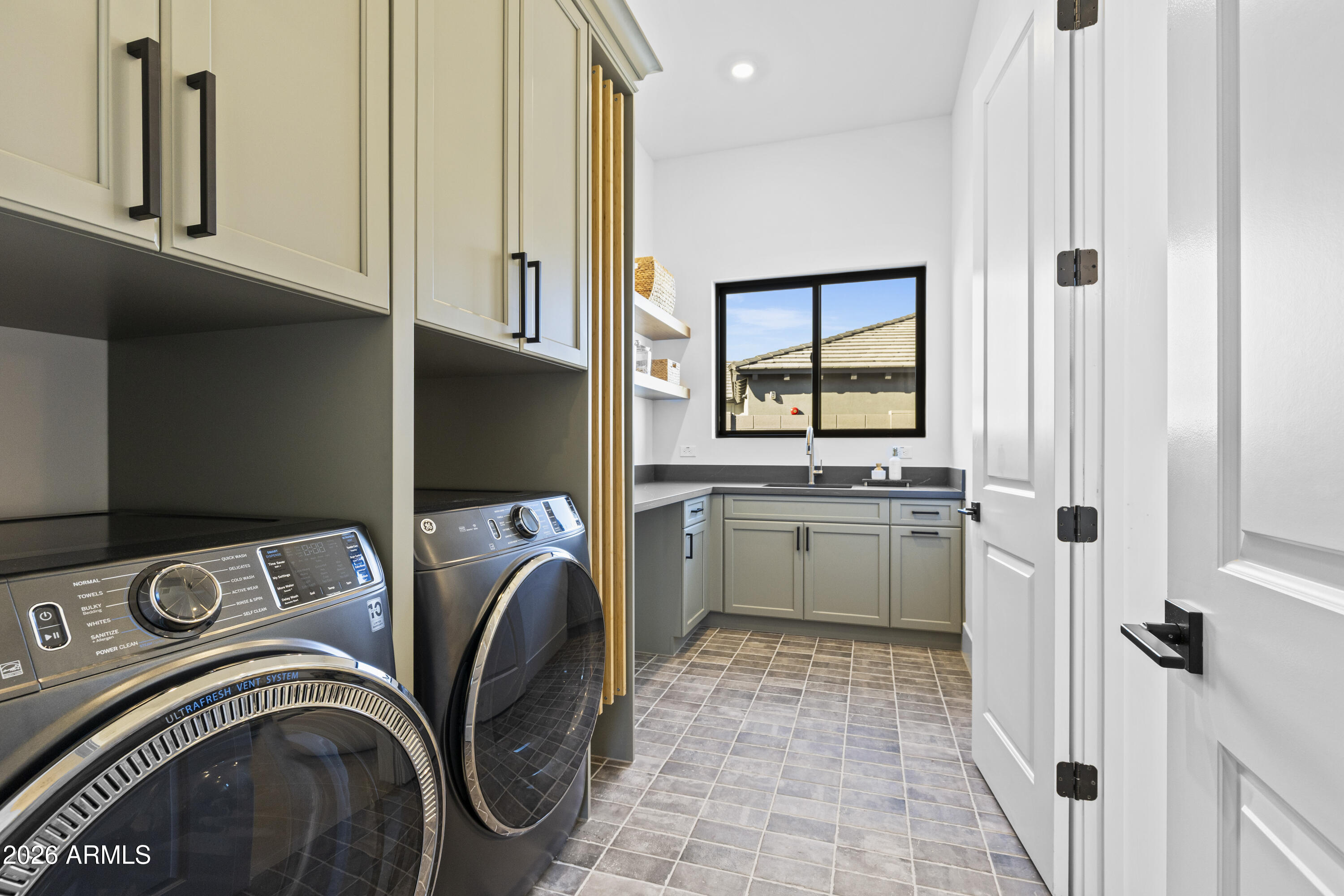 12895 E DESERT VISTA Drive