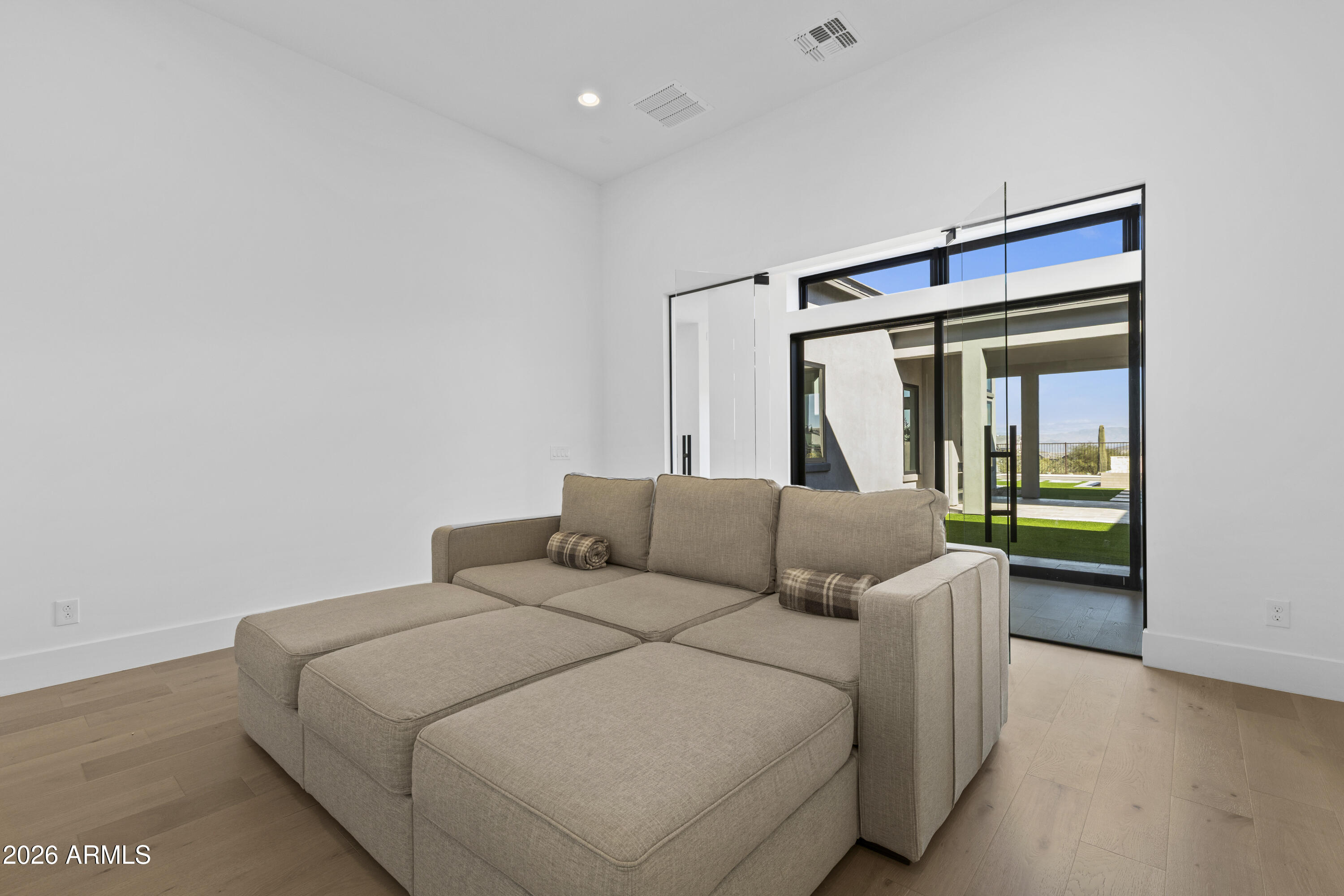 12895 E DESERT VISTA Drive