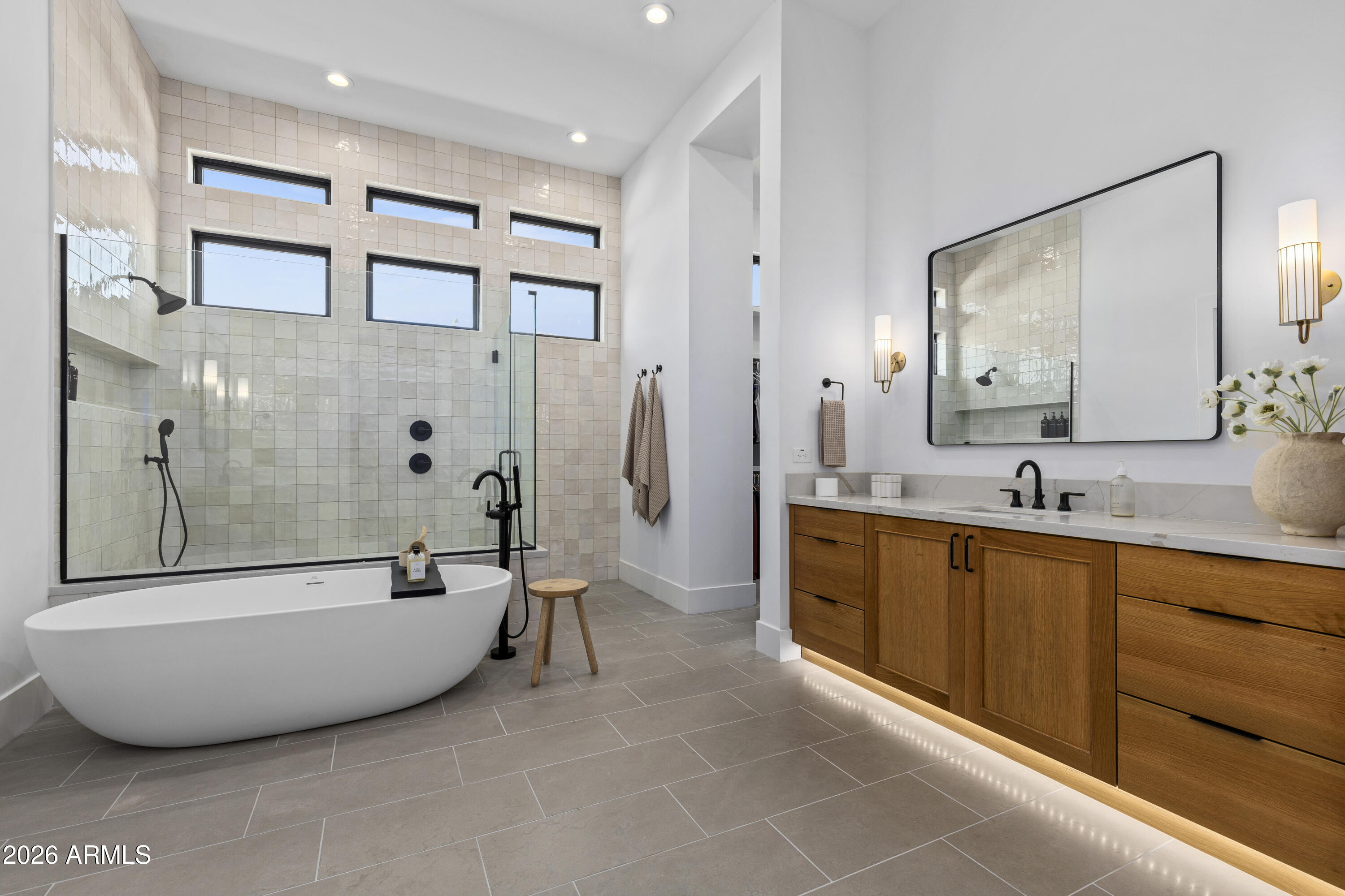 12895 E DESERT VISTA Drive