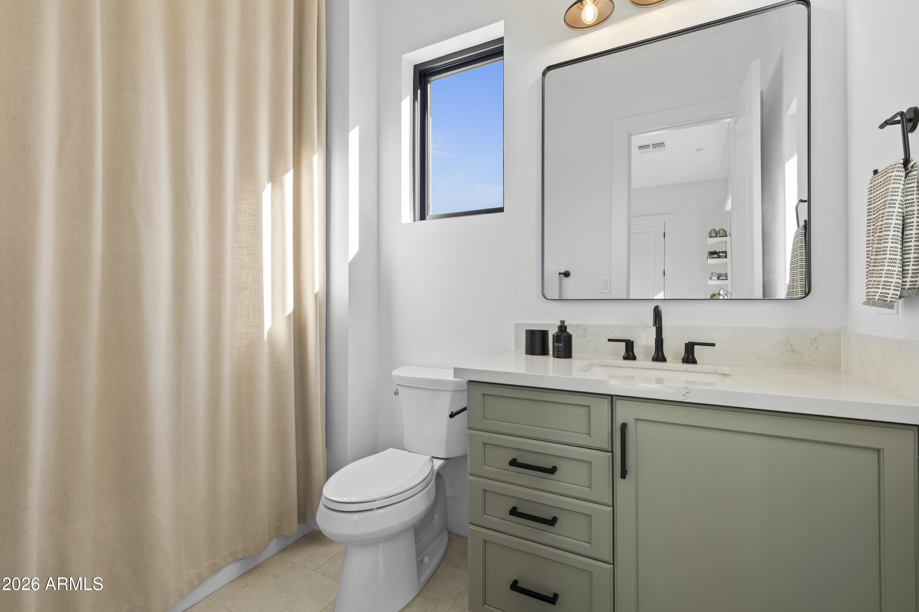 12895 E DESERT VISTA Drive