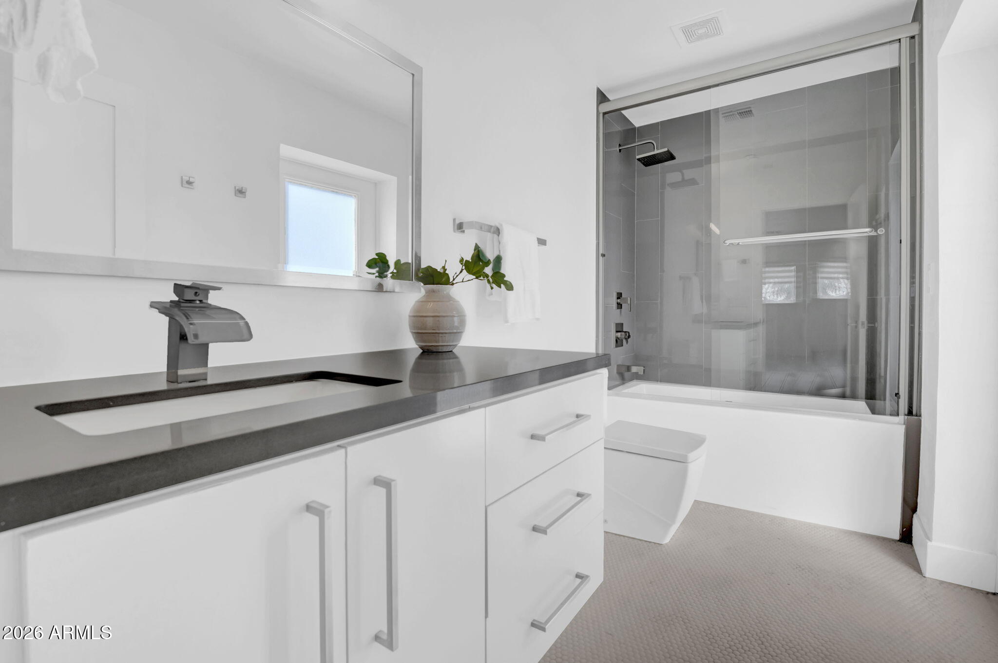 8740 E MONTE VISTA Road