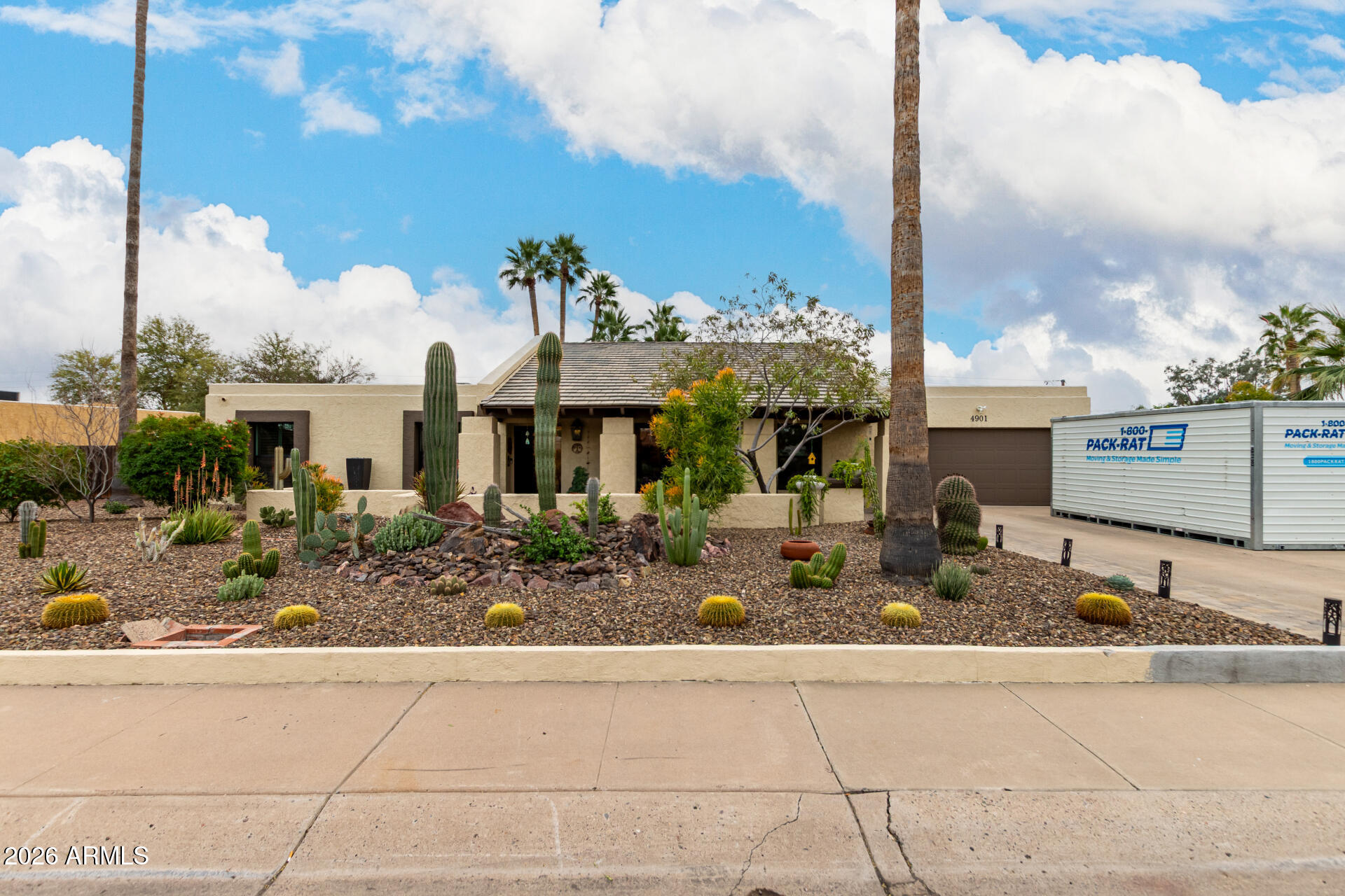 4901 E LUDLOW Drive