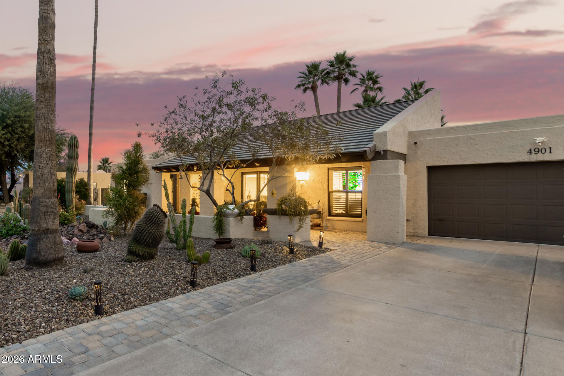 4901 E LUDLOW Drive