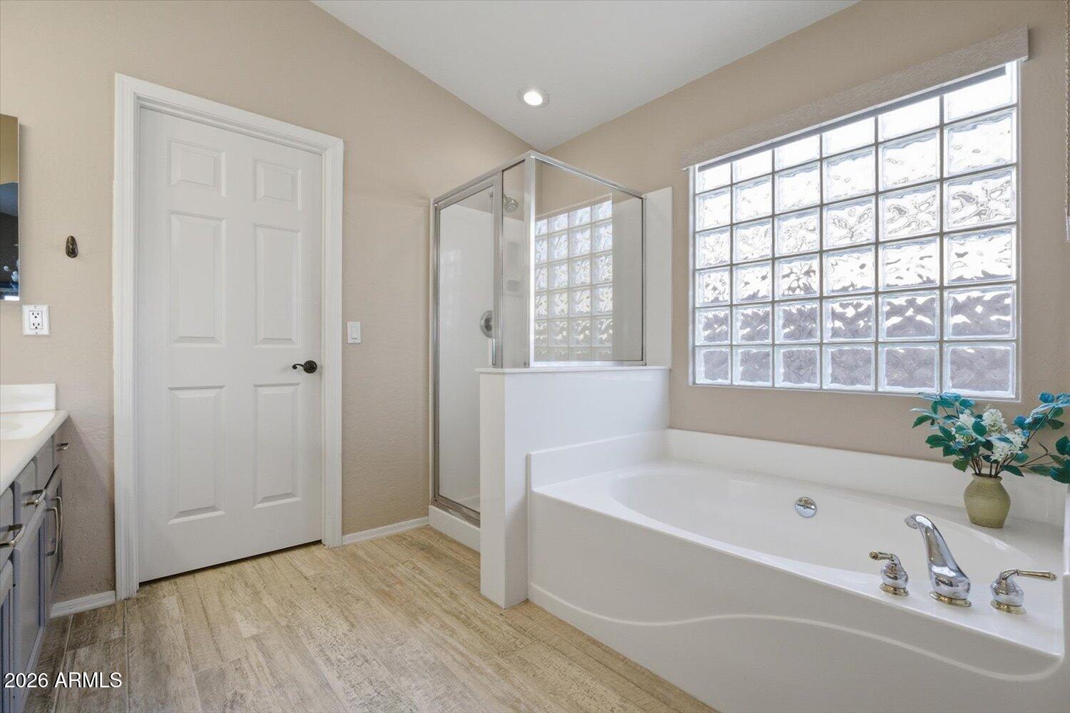 4602 E THORN TREE Drive