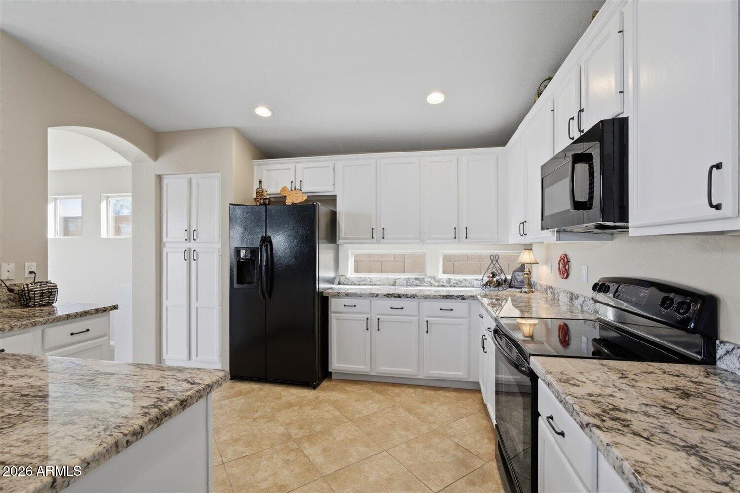 4602 E THORN TREE Drive