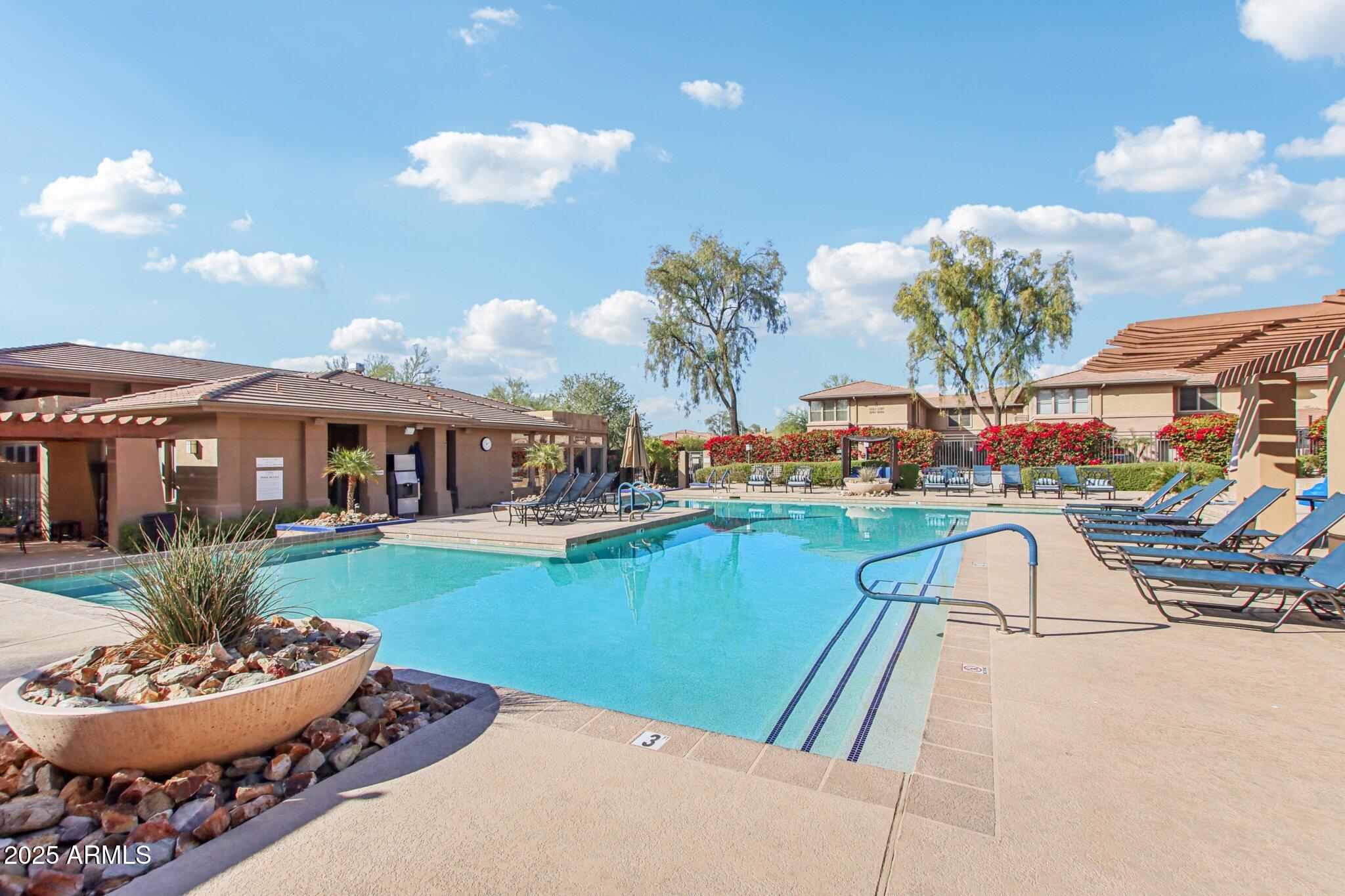 19777 N 76TH Street 2263