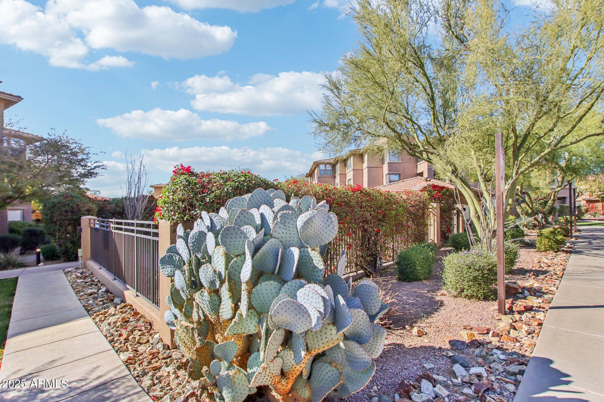 19777 N 76TH Street 2263