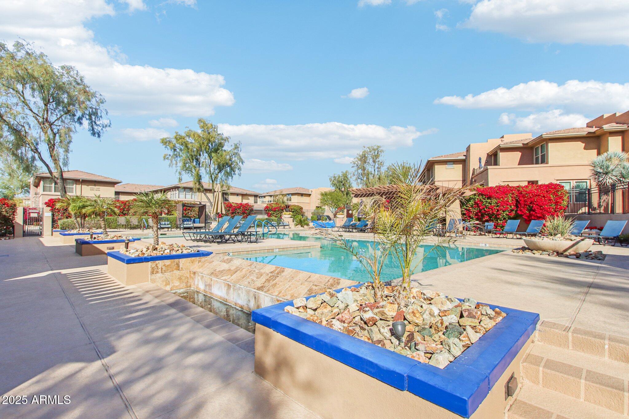 19777 N 76TH Street 2263