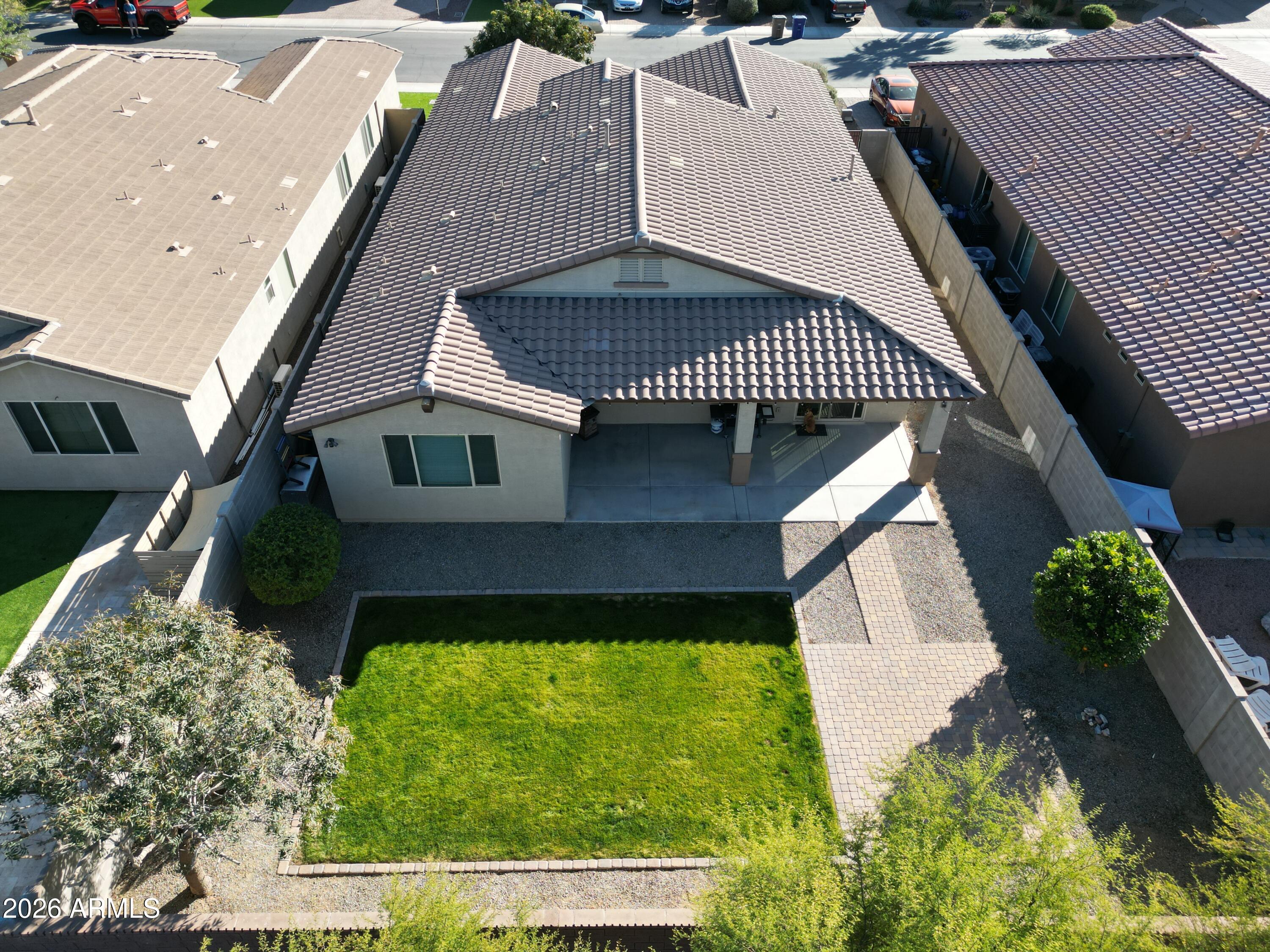 154 W HACKBERRY Avenue