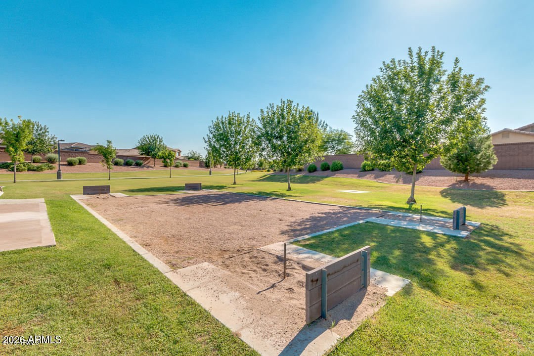 154 W HACKBERRY Avenue