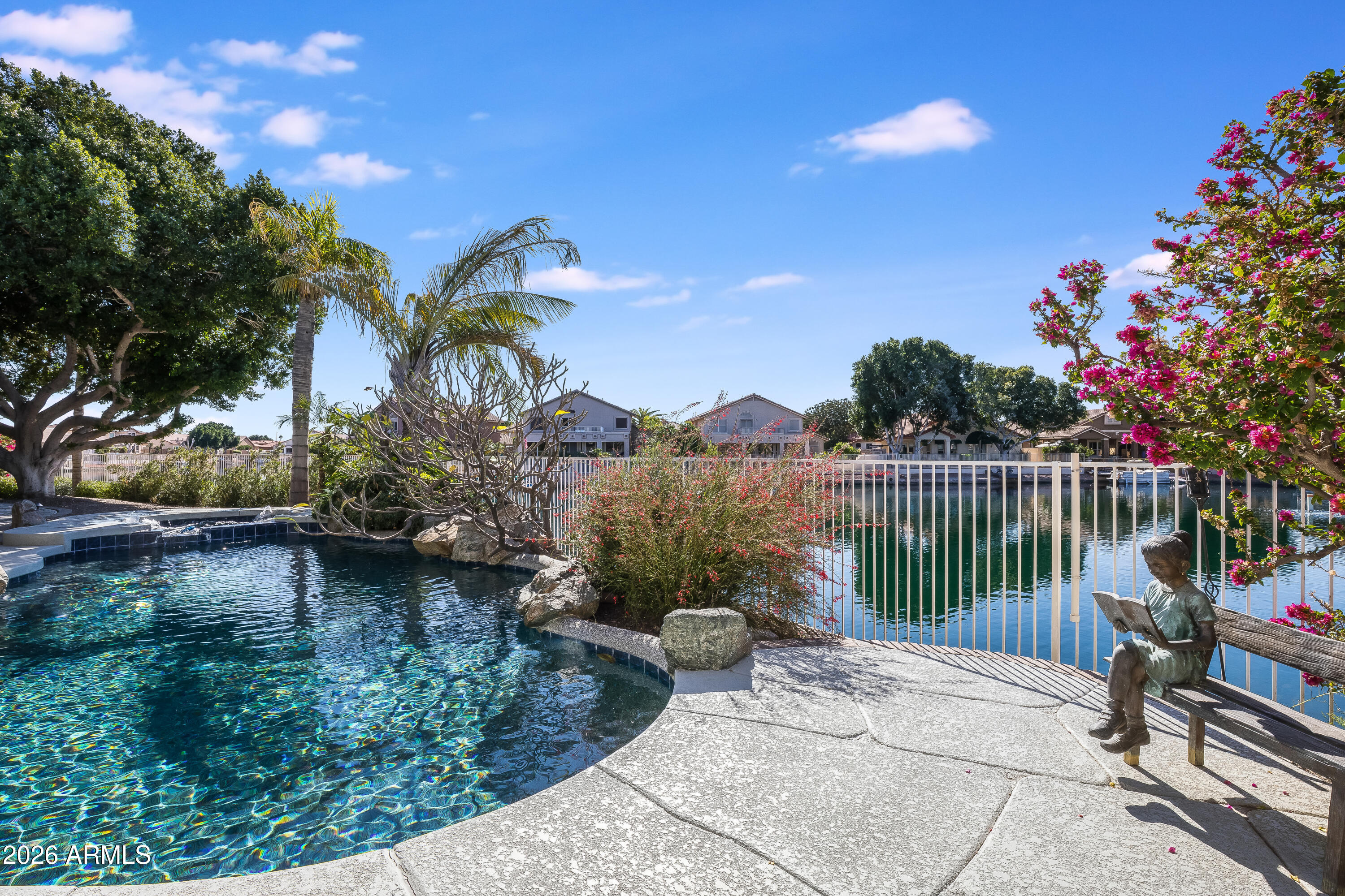 5335 W ROSE GARDEN Lane