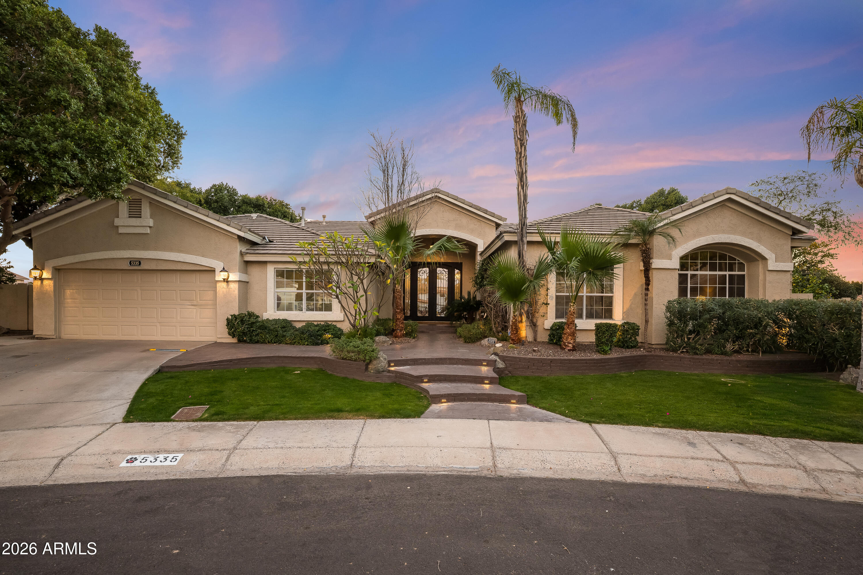 5335 W ROSE GARDEN Lane