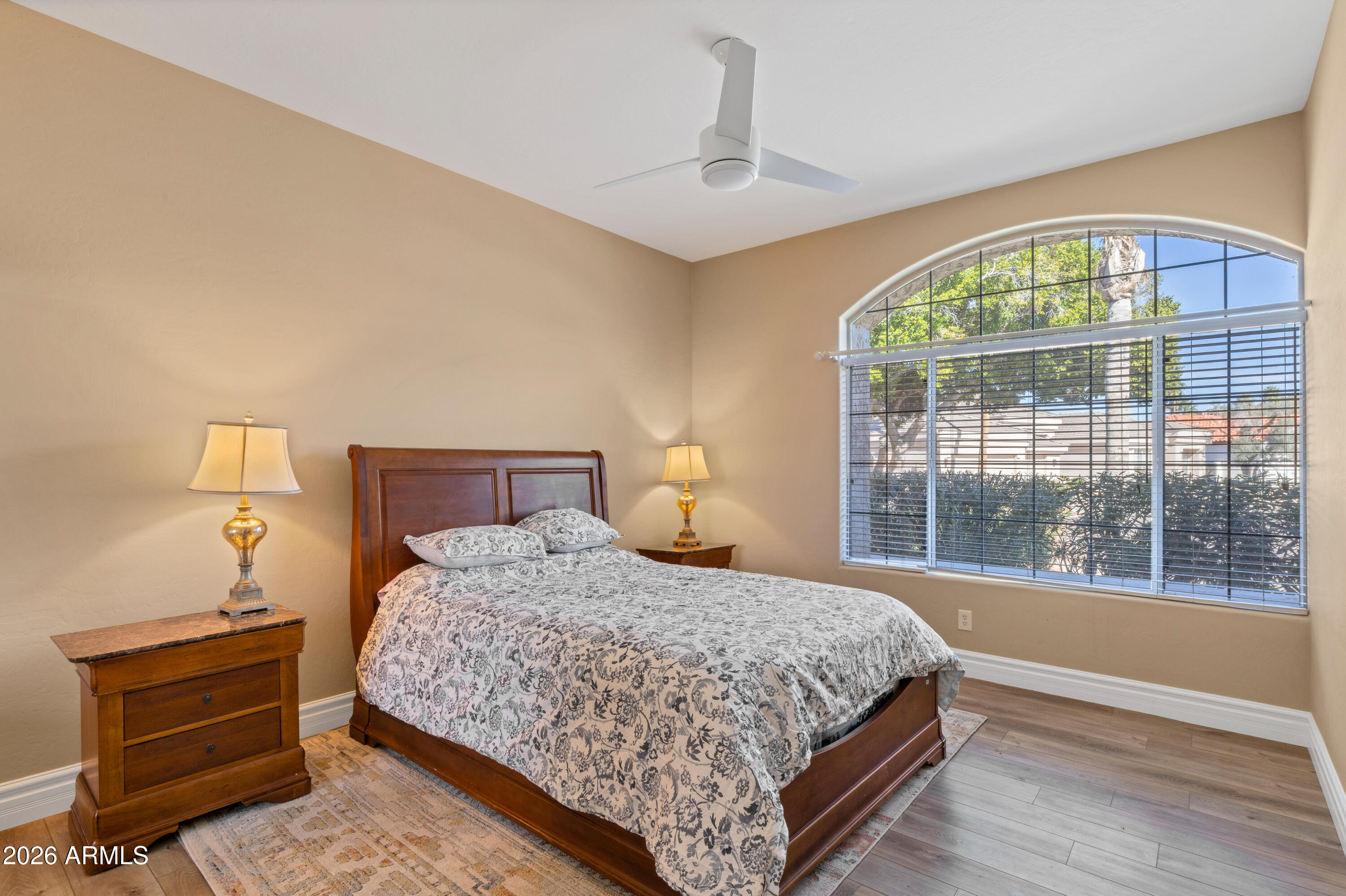 5335 W ROSE GARDEN Lane