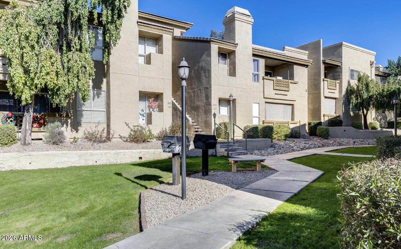 1880 E MORTEN Avenue 239