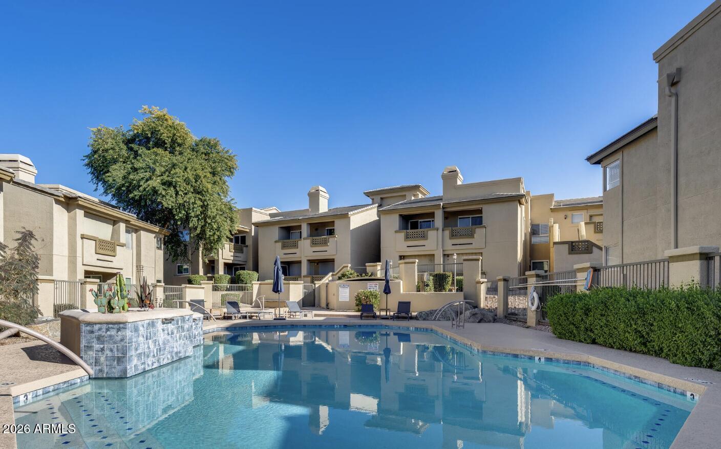 1880 E MORTEN Avenue 239