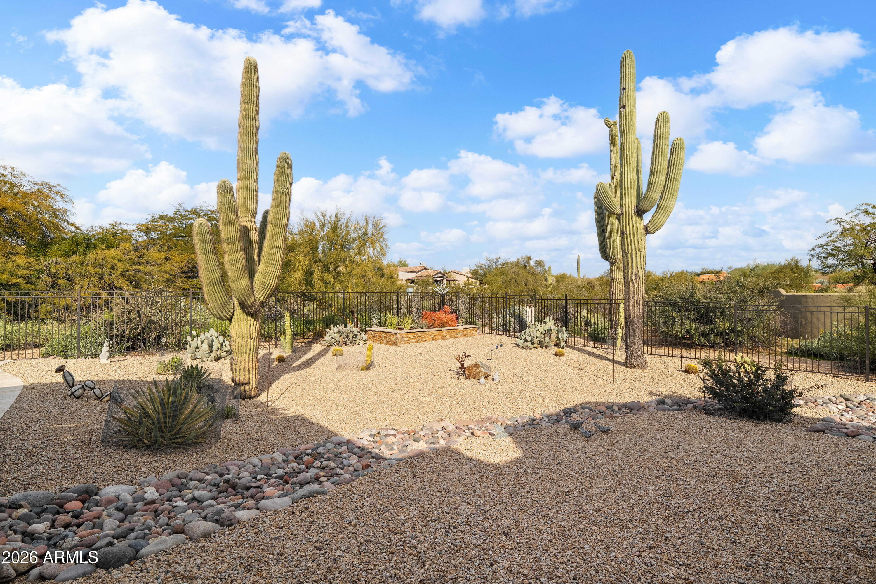 7304 E BENT TREE Drive