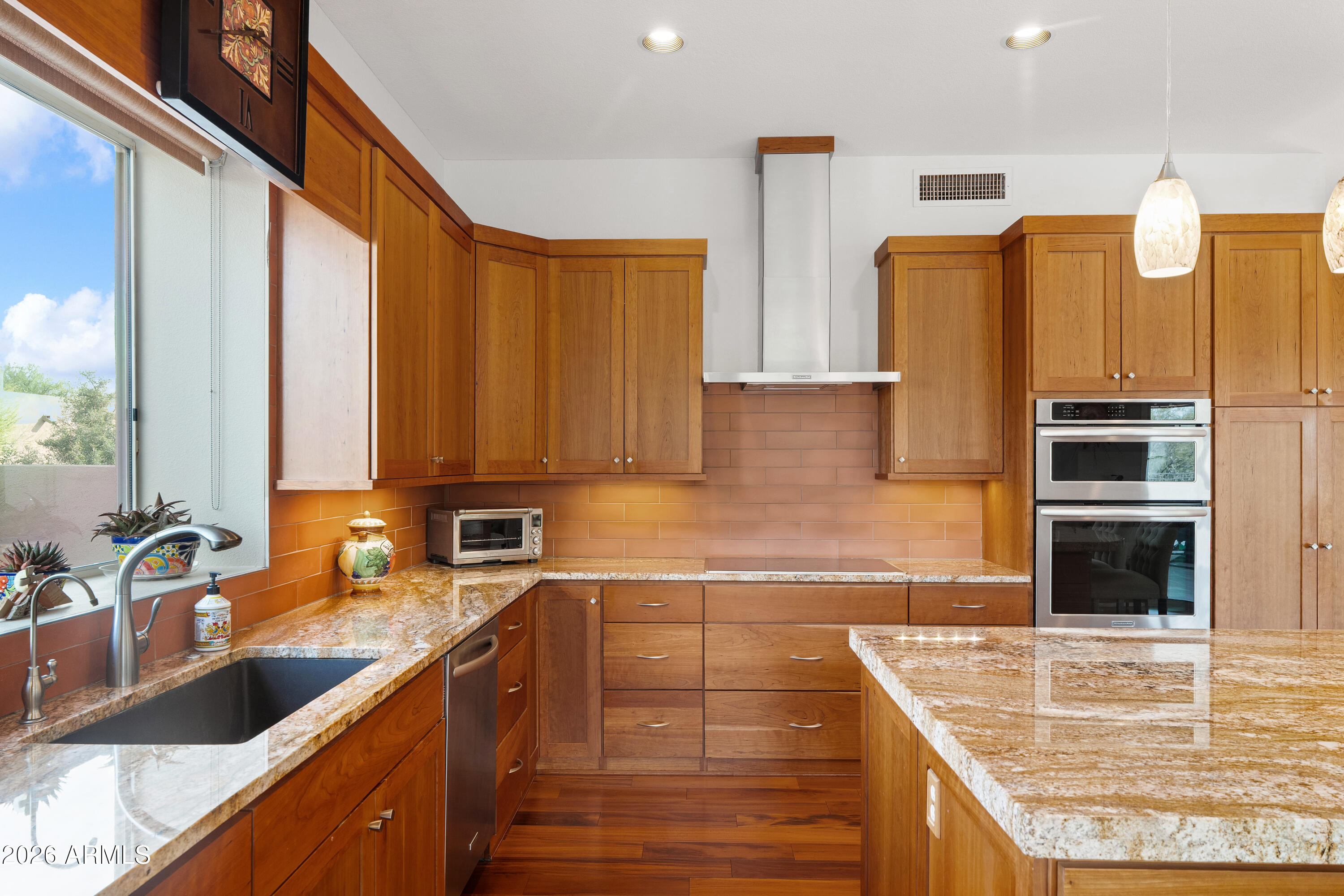 7304 E BENT TREE Drive