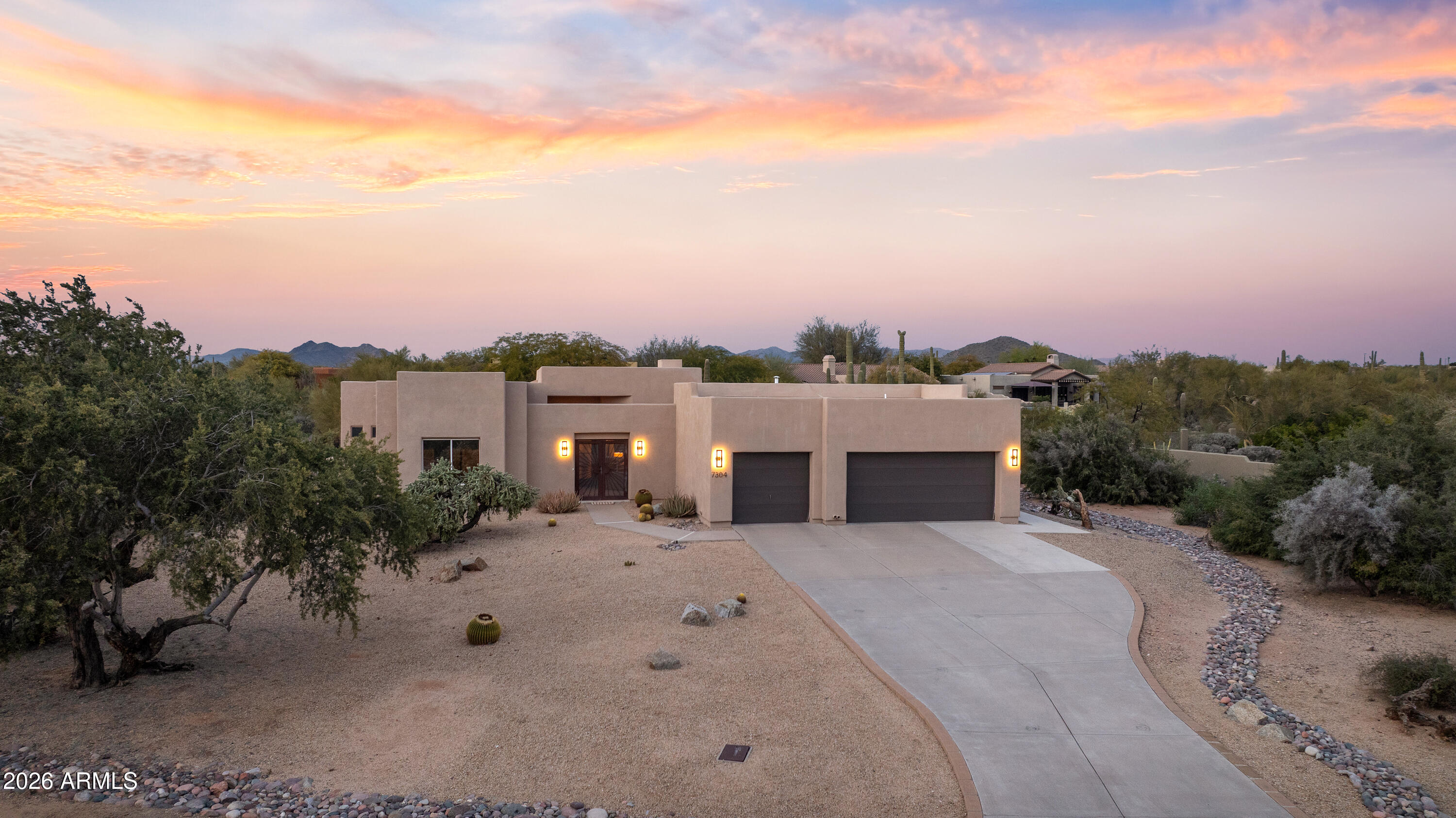 7304 E BENT TREE Drive