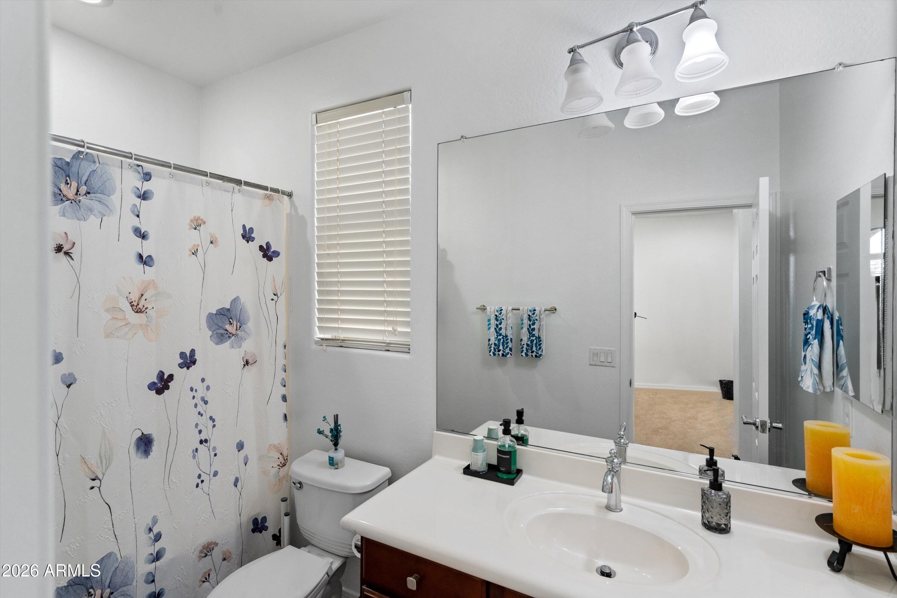 10933 E RENFIELD Avenue