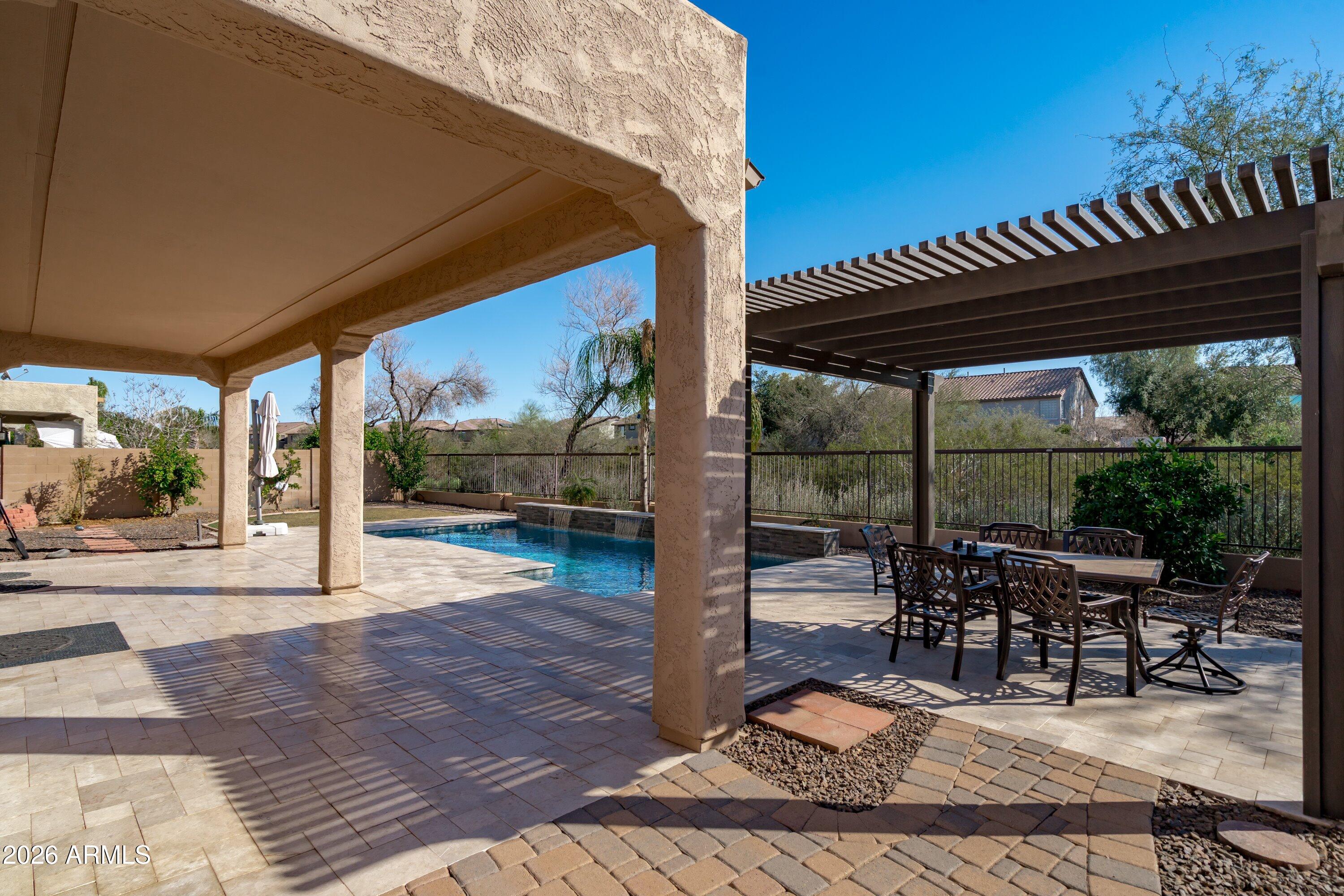 10933 E RENFIELD Avenue