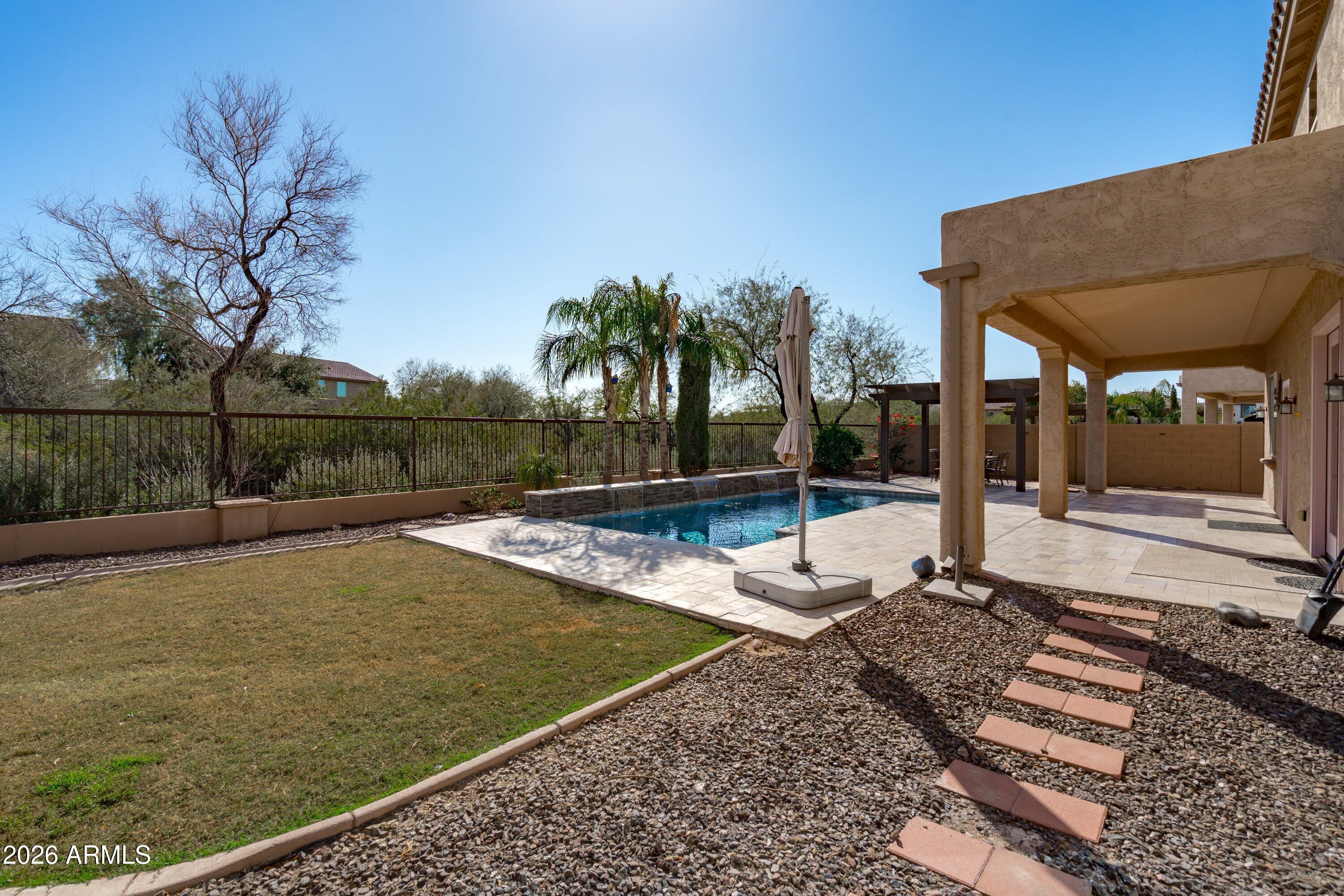 10933 E RENFIELD Avenue