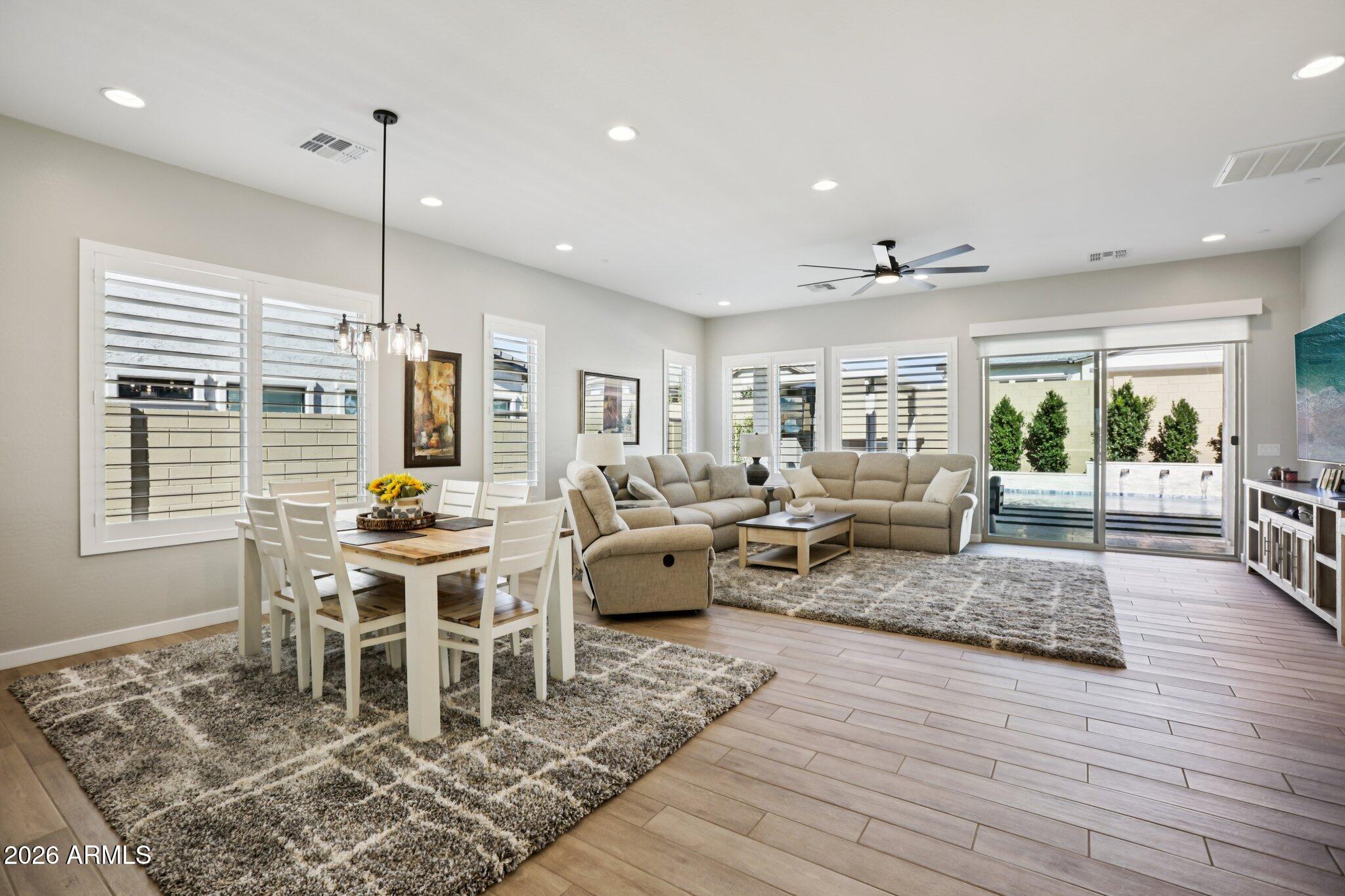 8128 E JASMINE Street