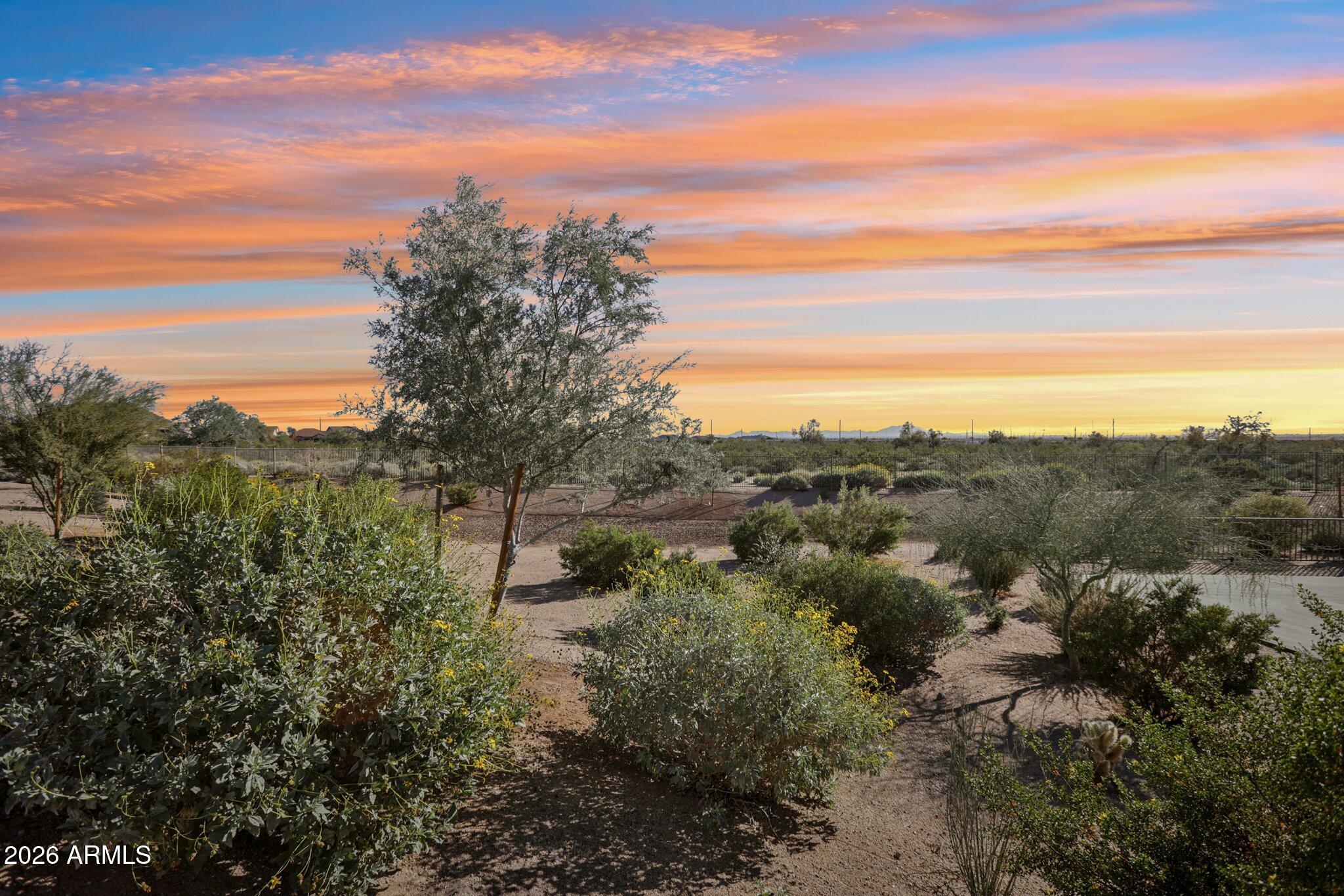 8128 E JASMINE Street