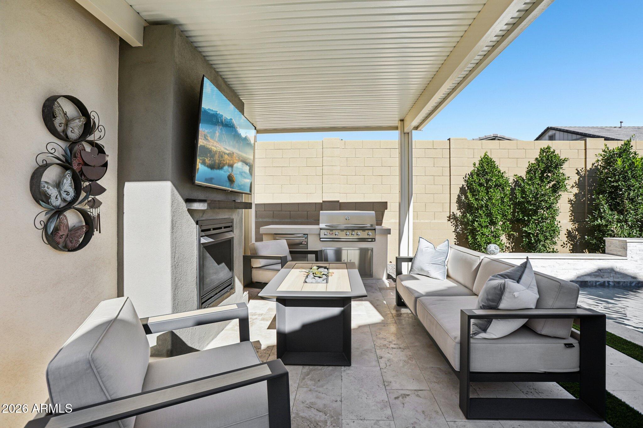 8128 E JASMINE Street