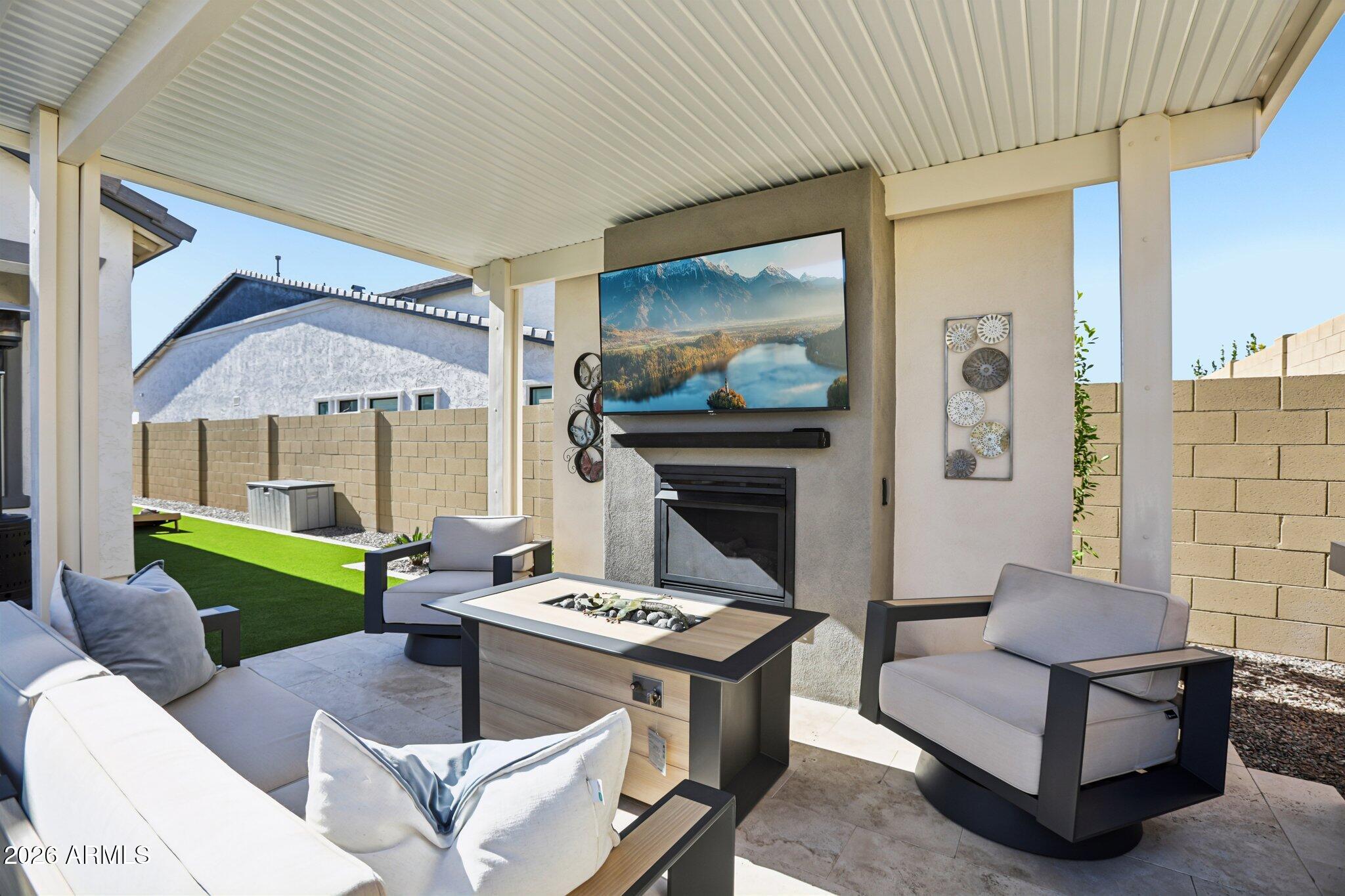 8128 E JASMINE Street