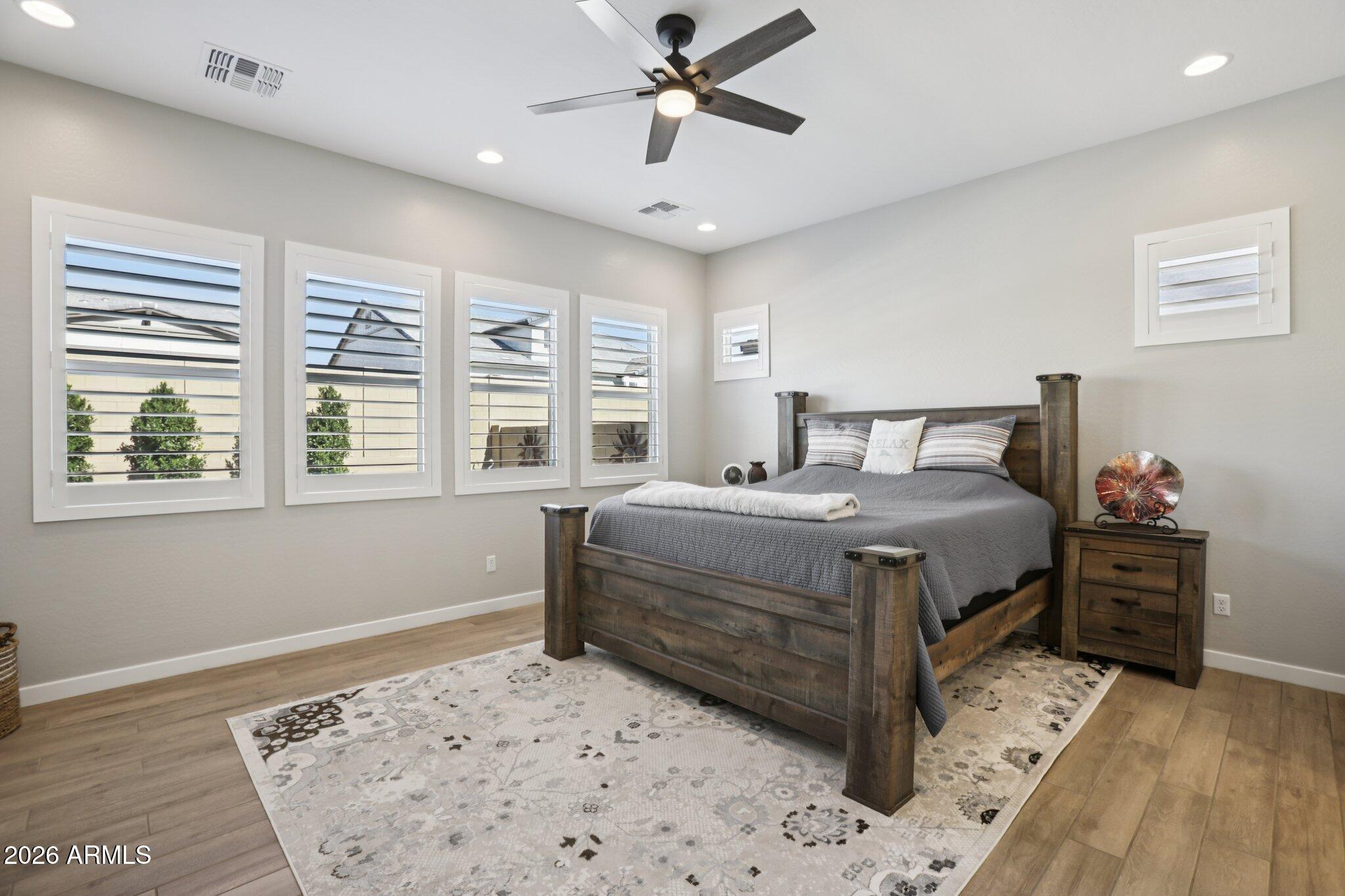 8128 E JASMINE Street