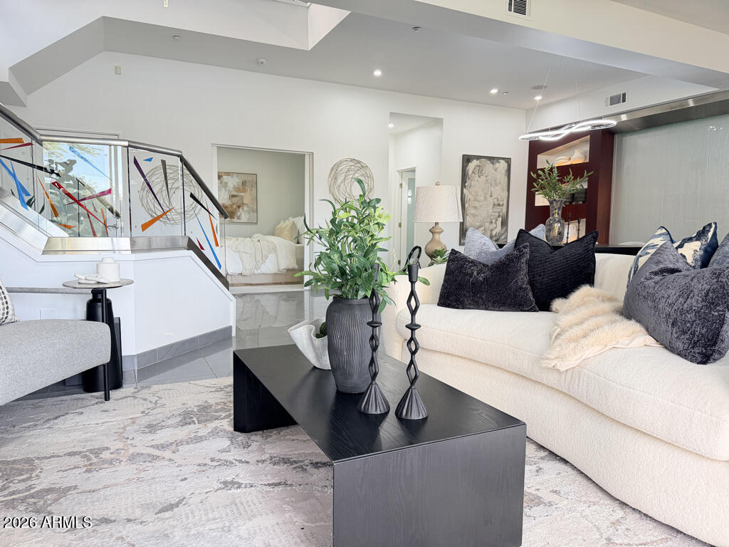 8989 N GAINEY CENTER Drive 133