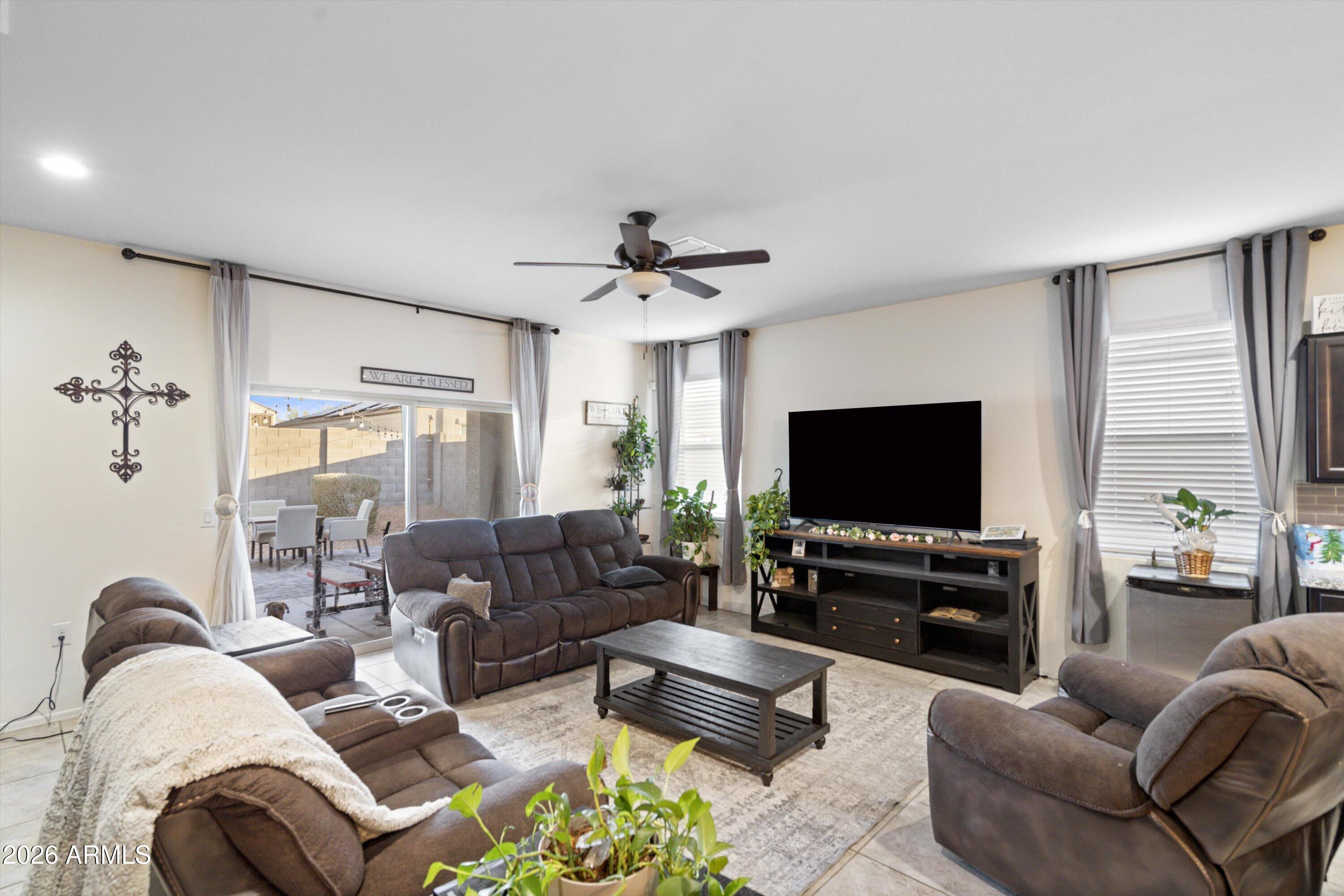 30794 W WHITTON Avenue