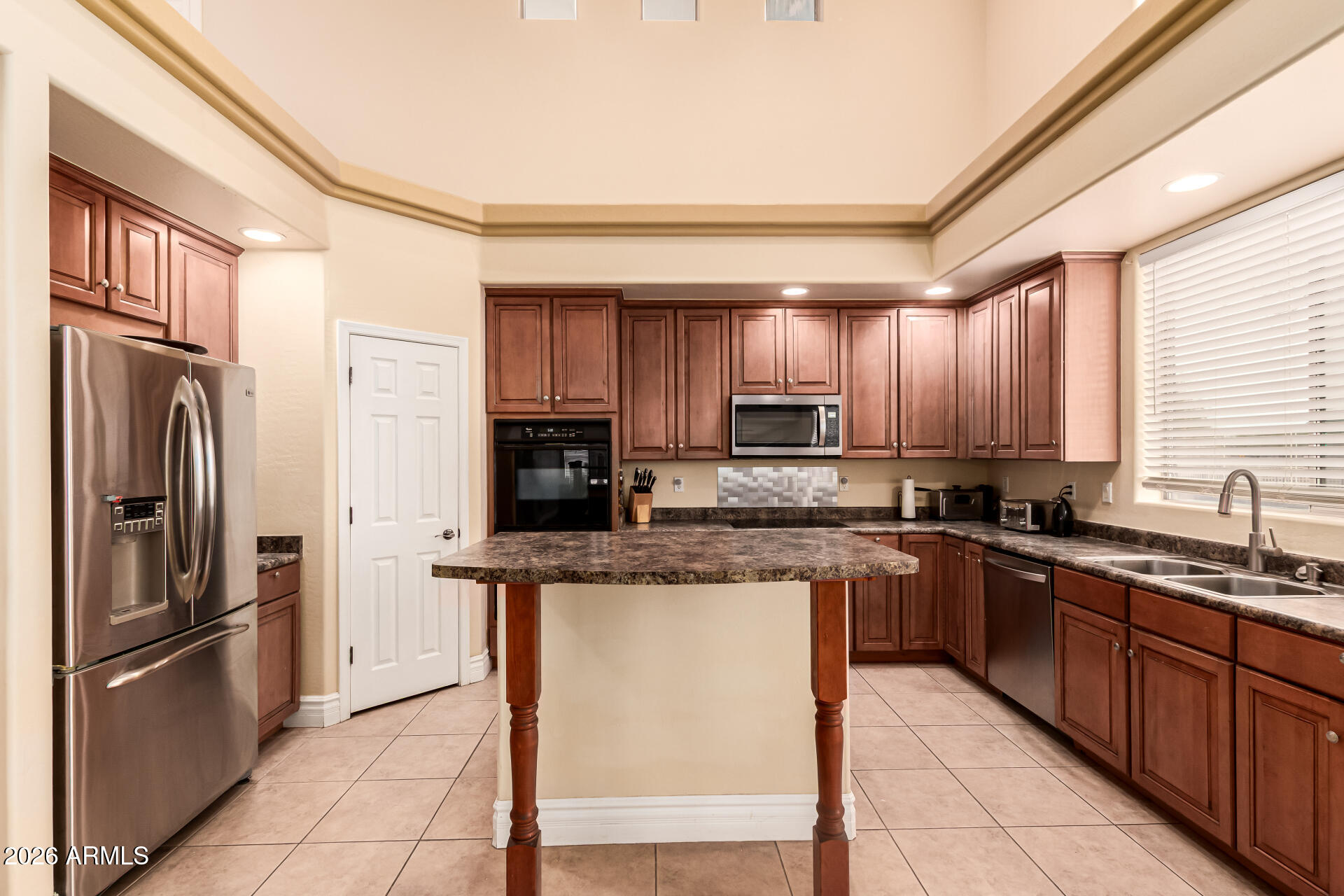 43402 W DESERT FAIRWAYS Drive