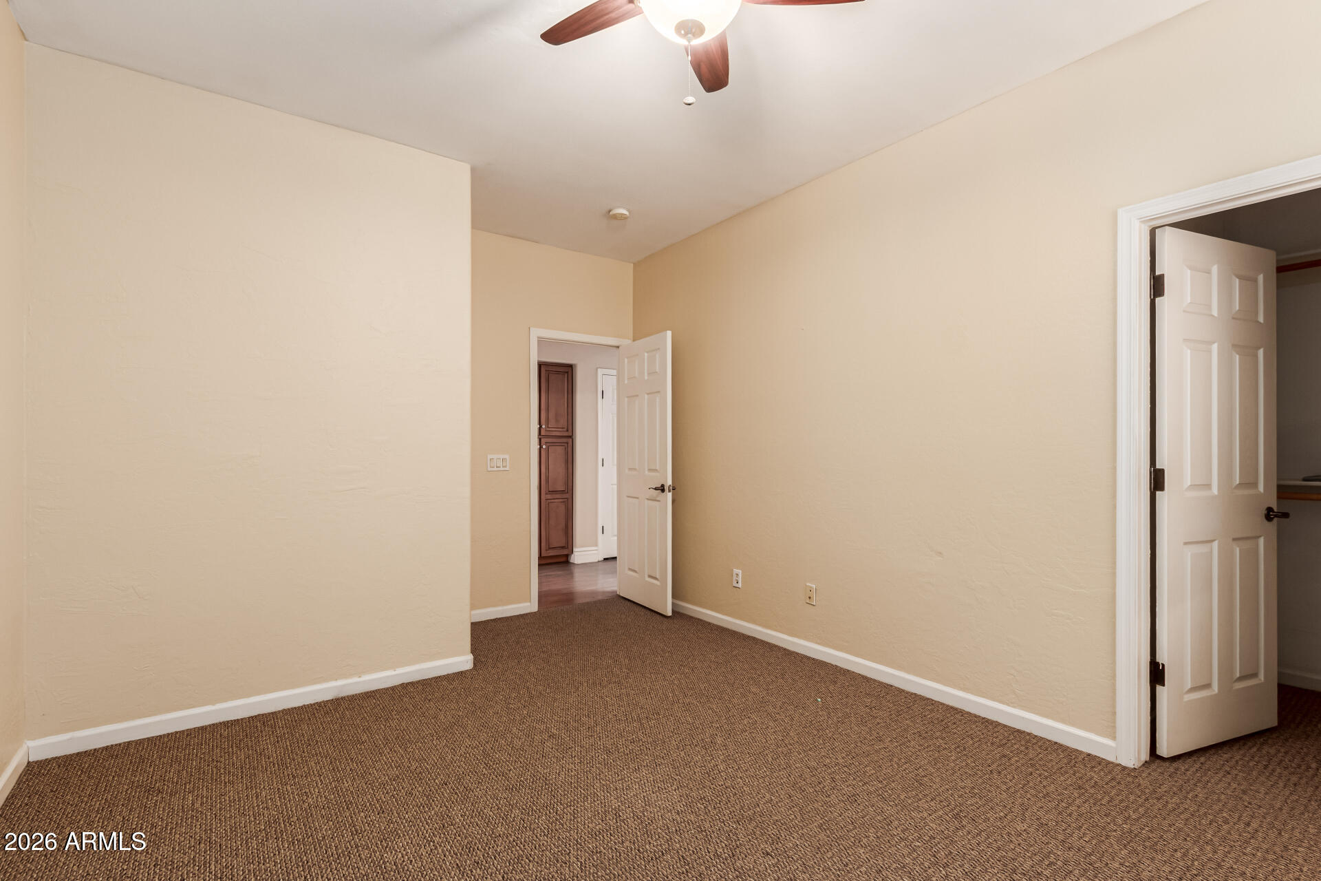 43402 W DESERT FAIRWAYS Drive