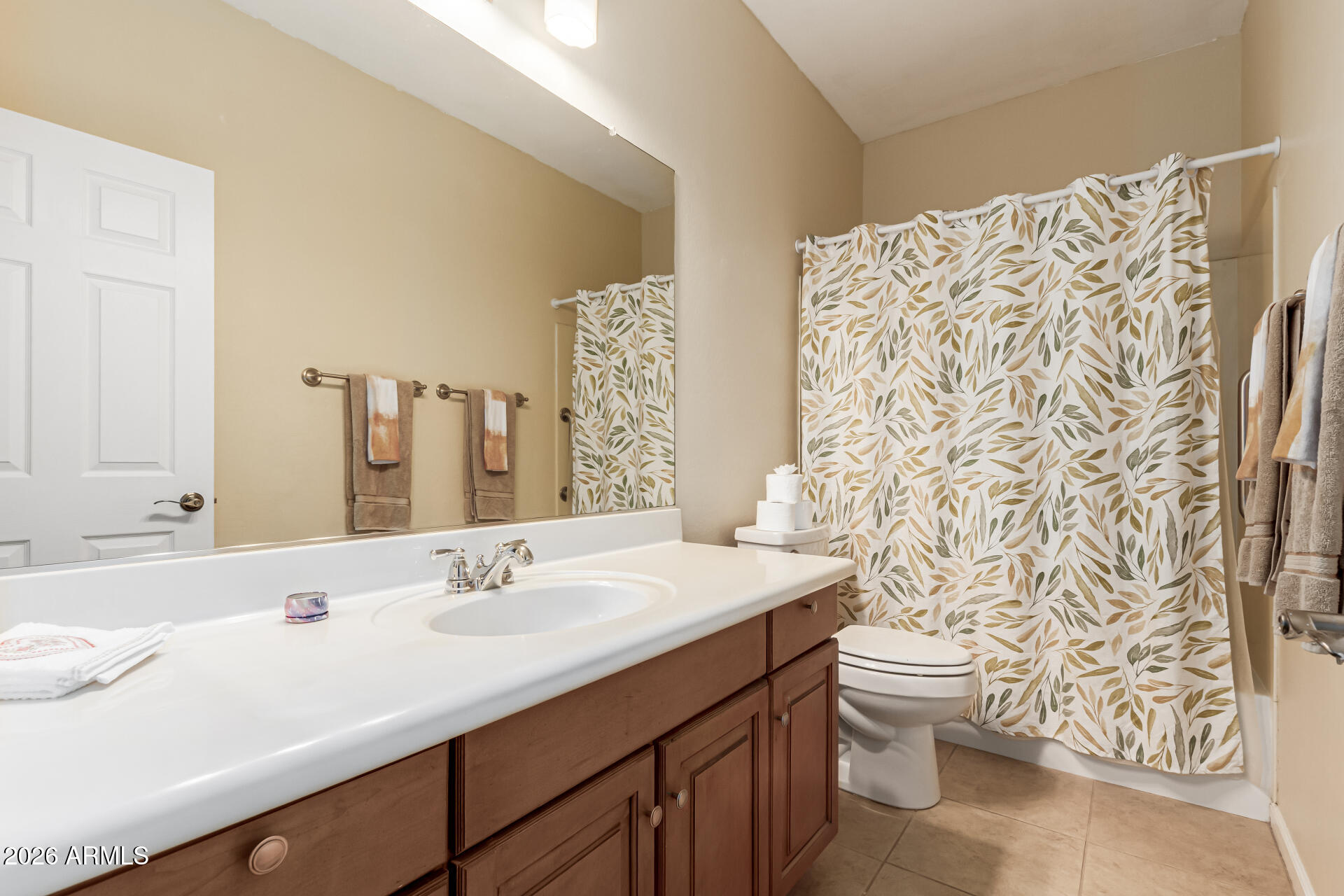 43402 W DESERT FAIRWAYS Drive