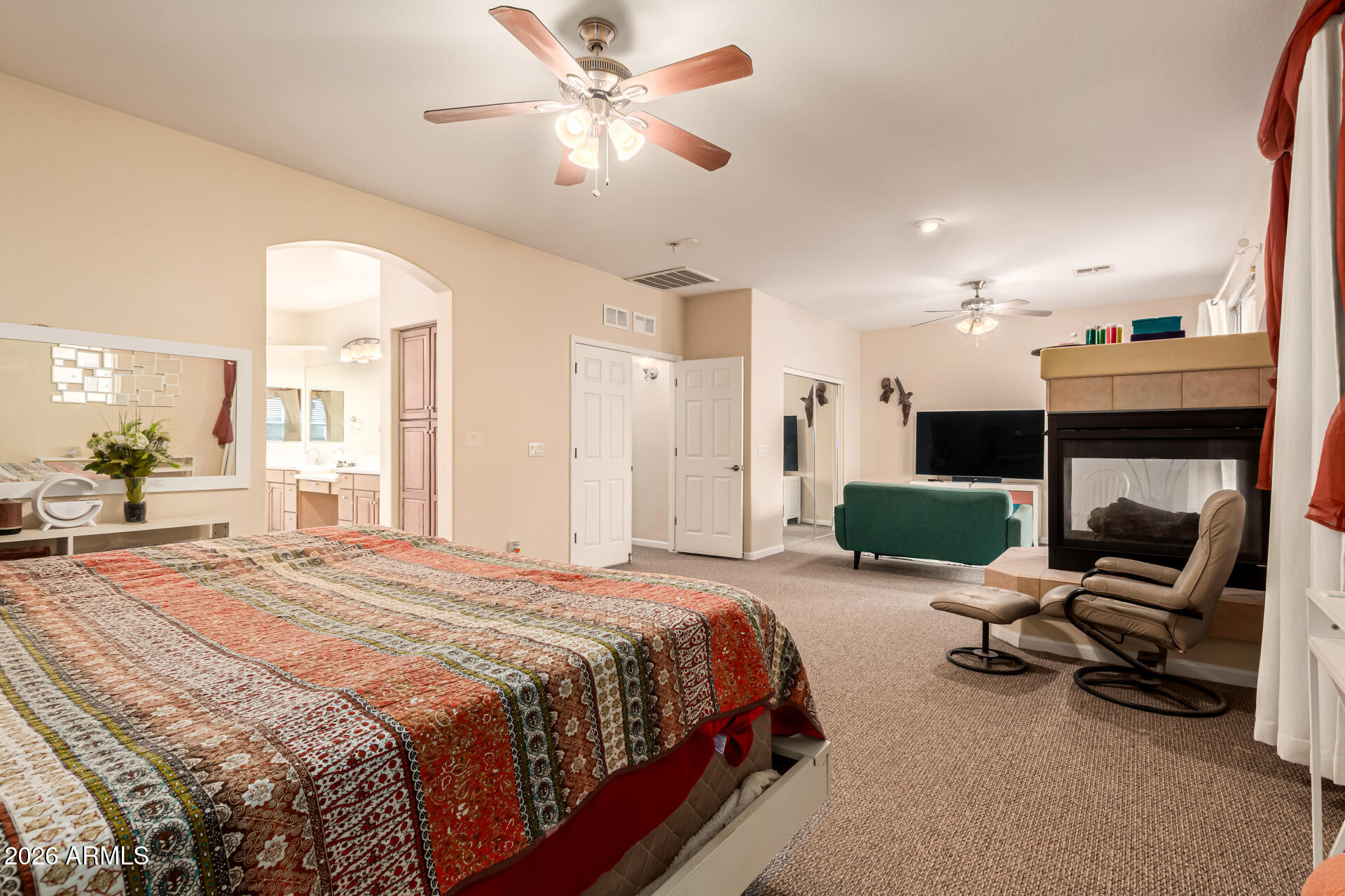 43402 W DESERT FAIRWAYS Drive