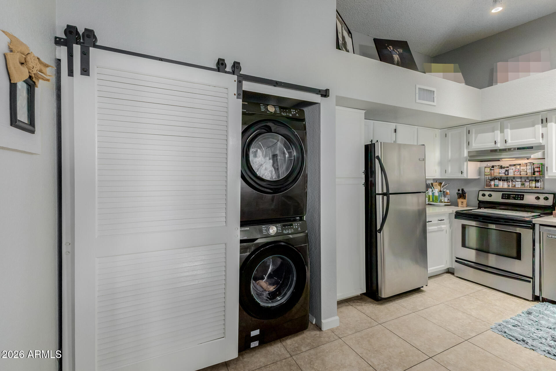 7300 N DREAMY DRAW Drive 208