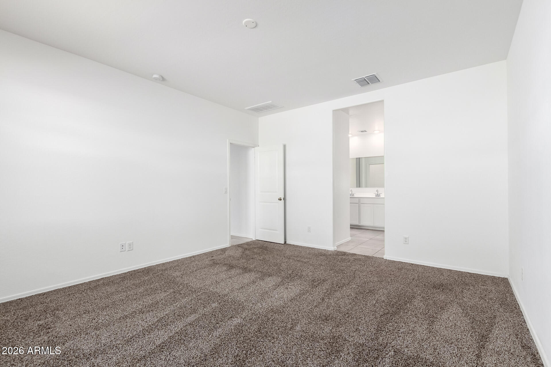 1168 W paradise Way