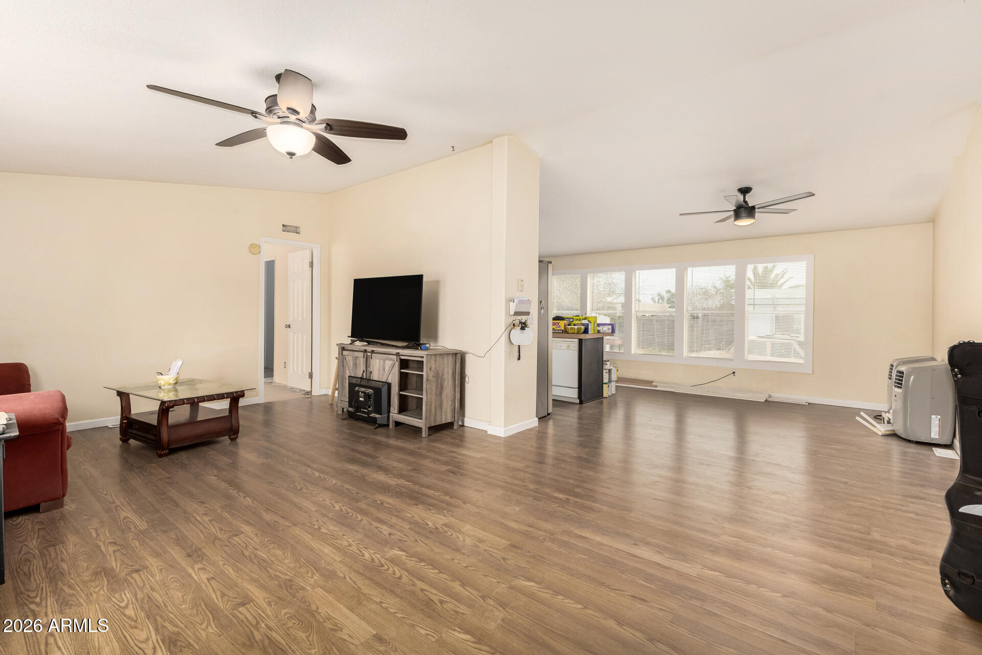 3521 W Lone Cactus Drive