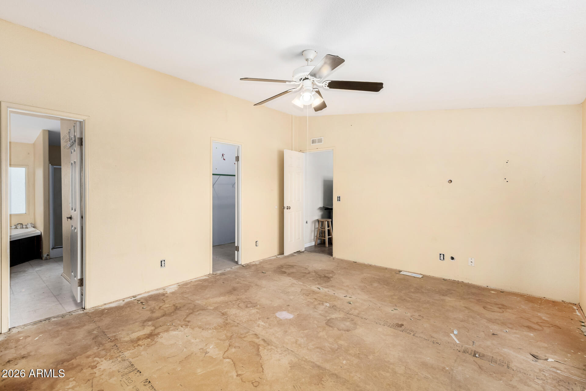 3521 W Lone Cactus Drive