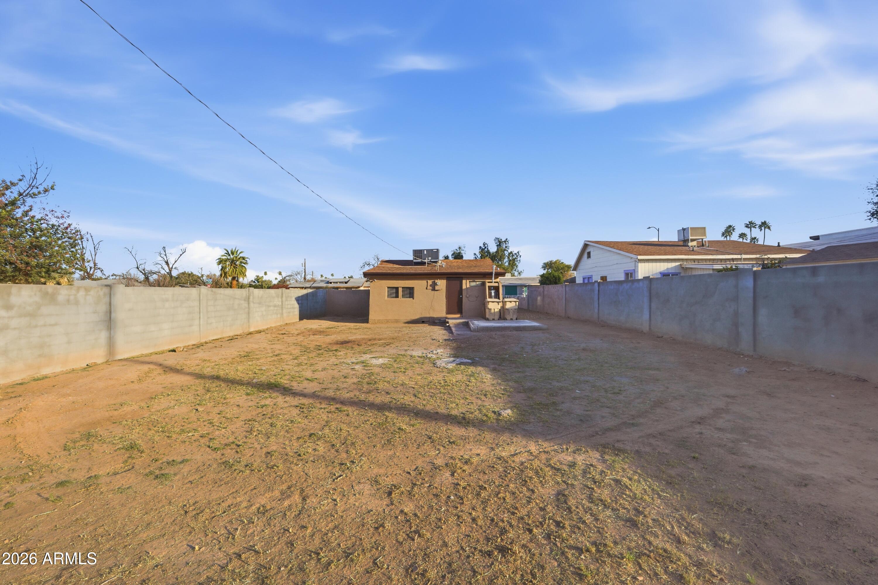 5521 W NORTHVIEW Avenue