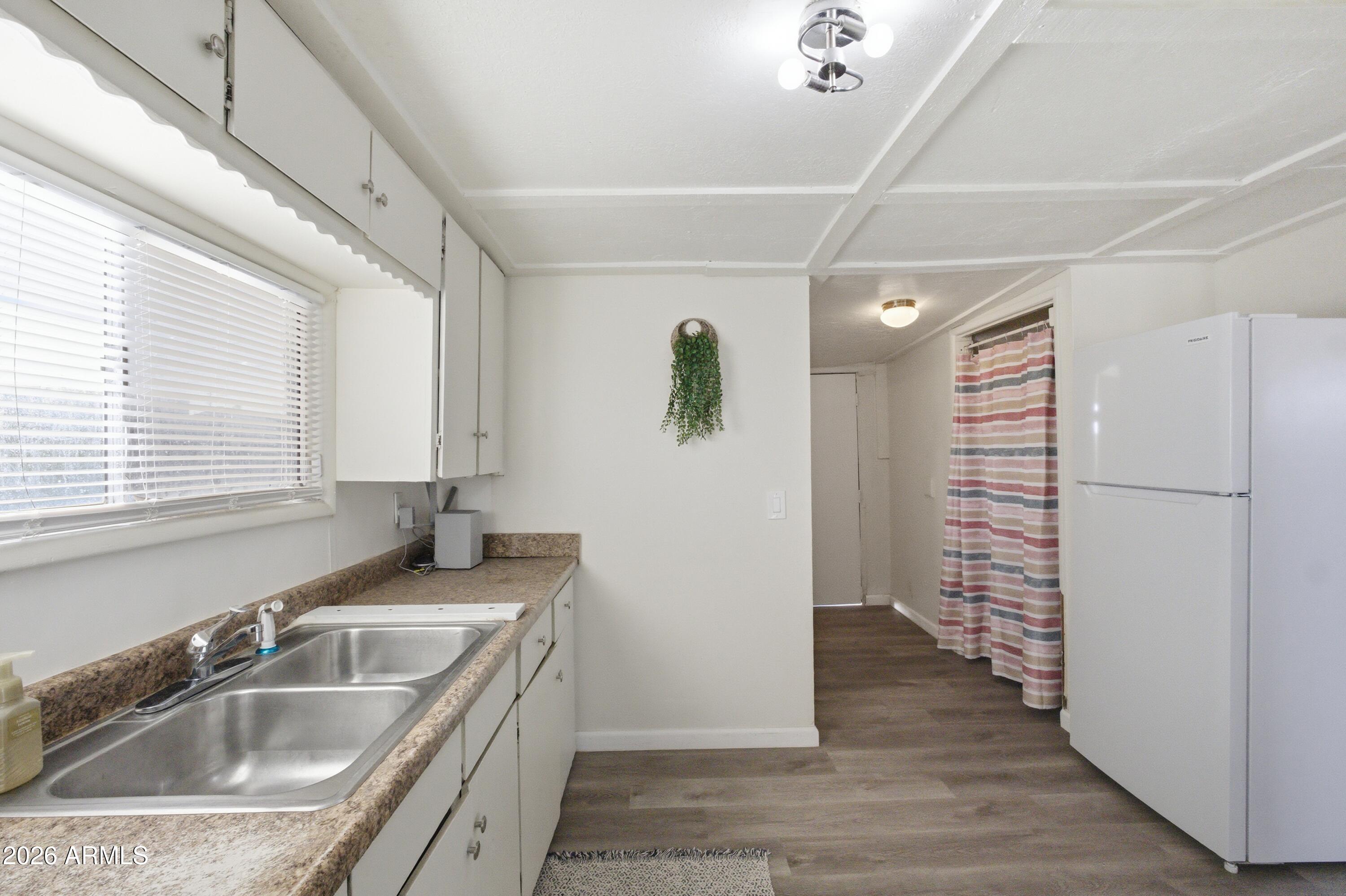 5521 W NORTHVIEW Avenue